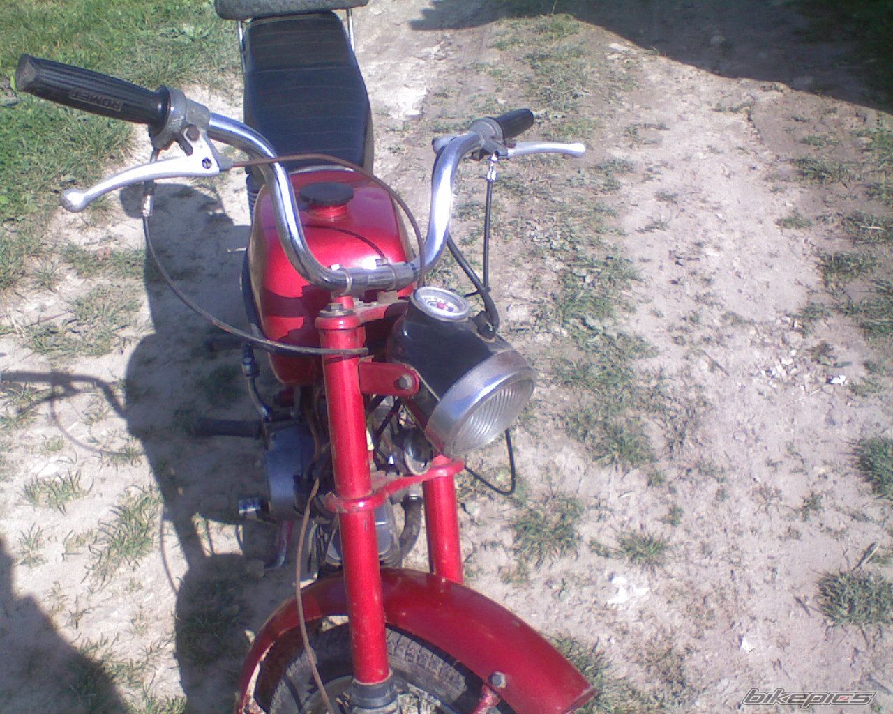 Photo 1840194