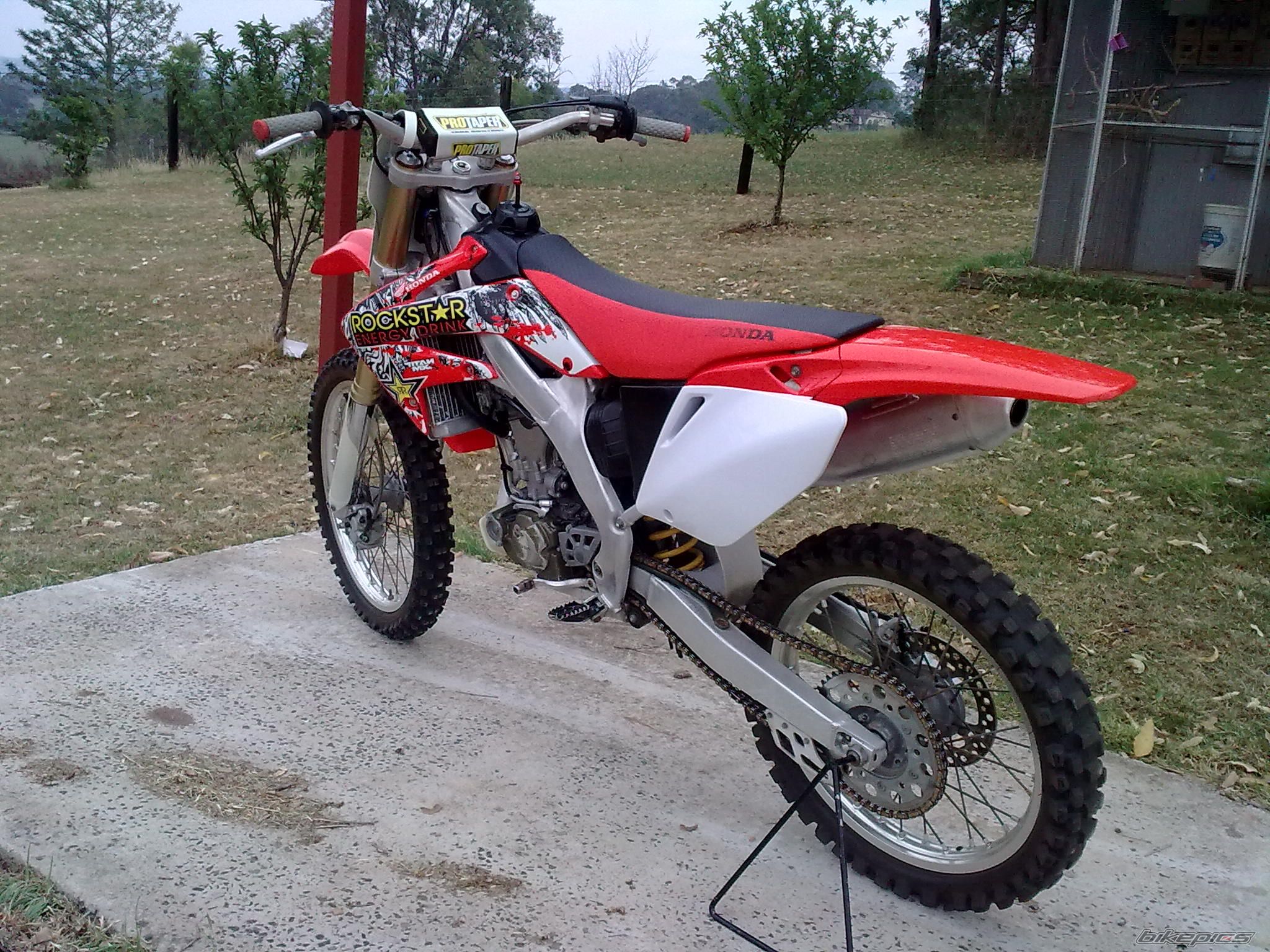 Photo 1840433