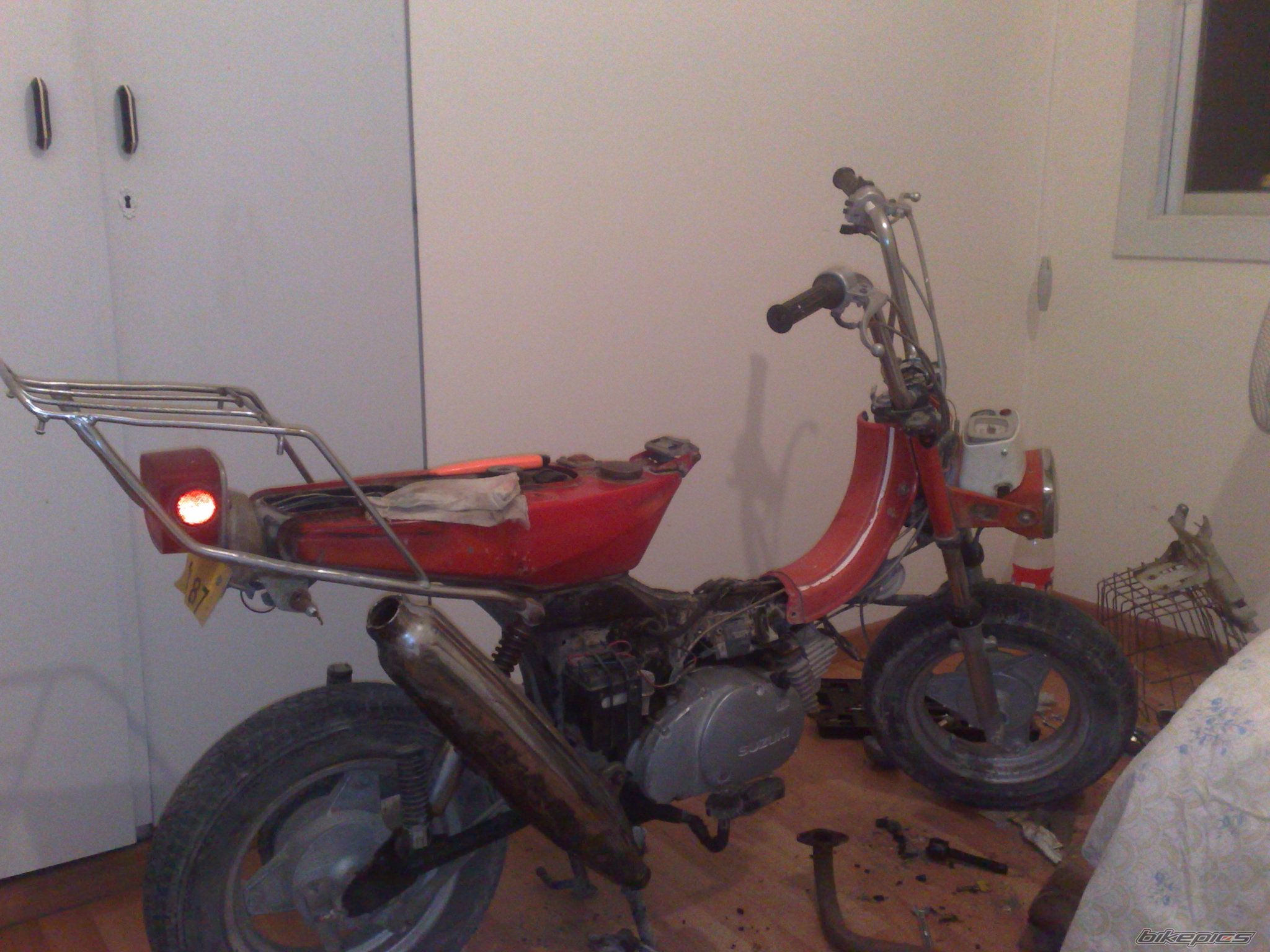 Photo 1840744