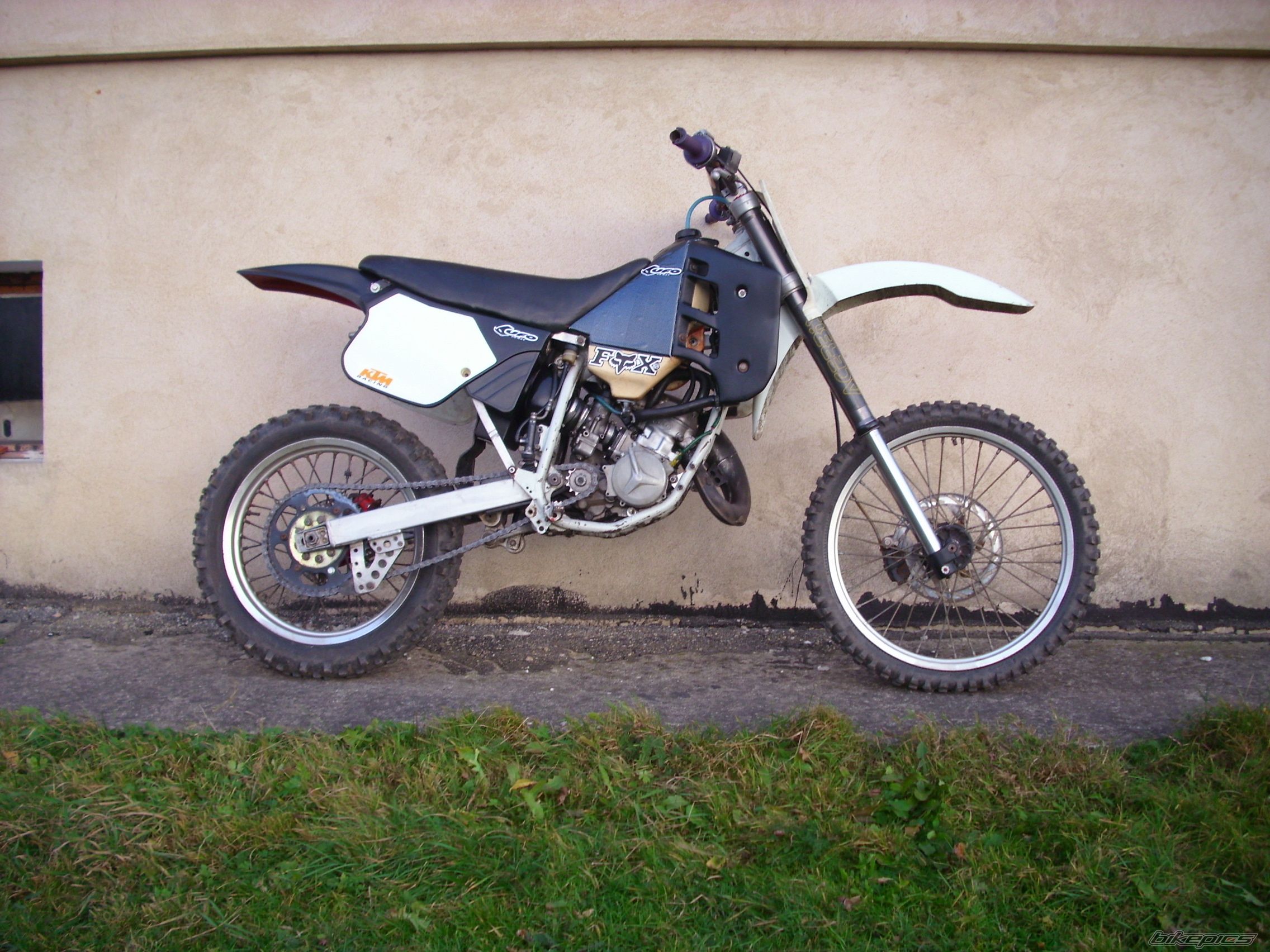 Photo 1840862