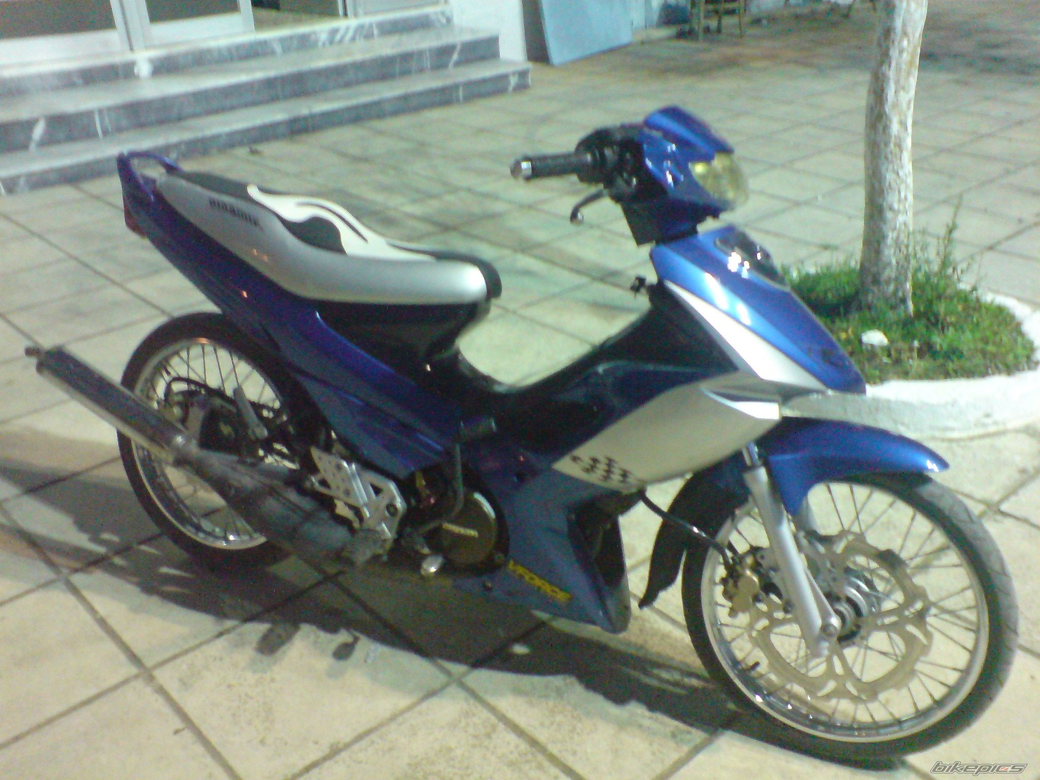 Photo 1841175