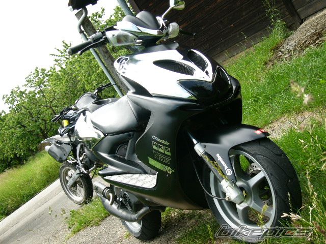 Photo 1841579