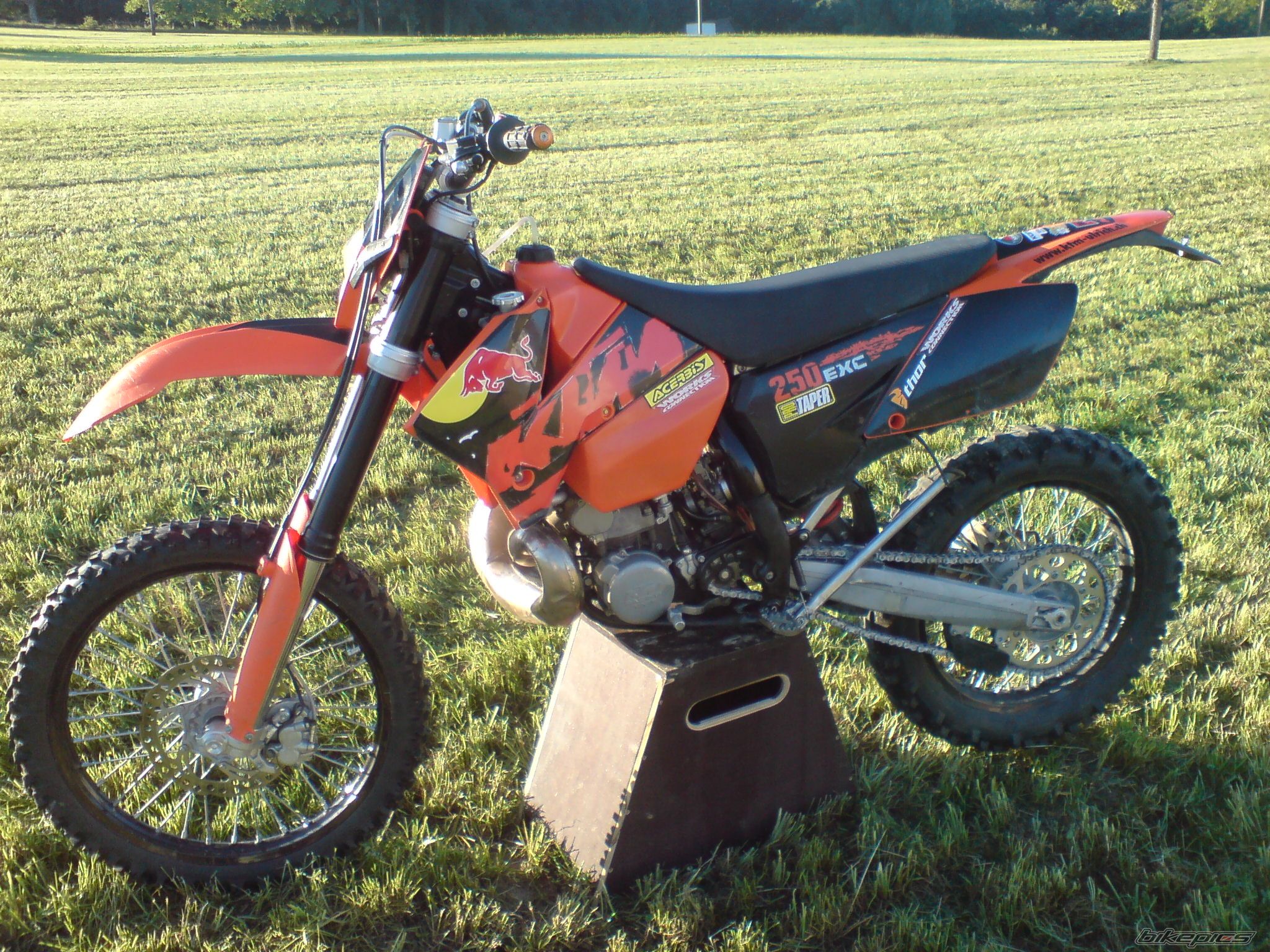 Photo 1841678