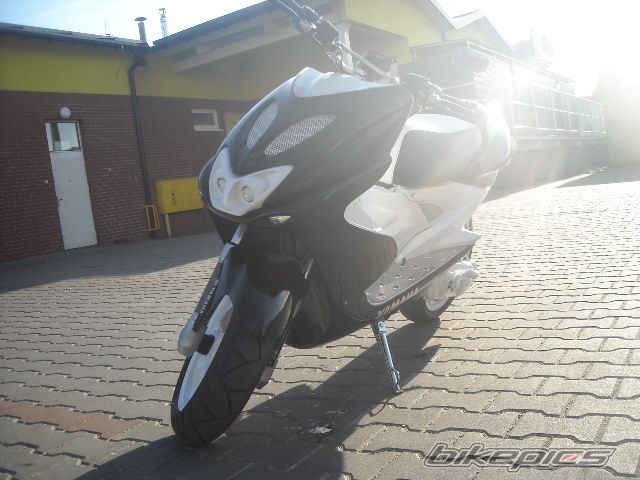 Photo 1841693