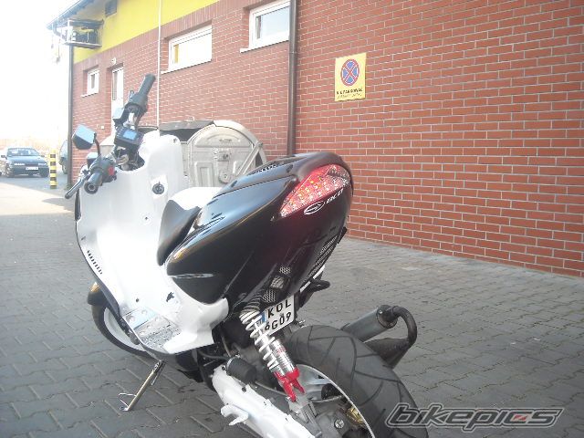 Photo 1841708