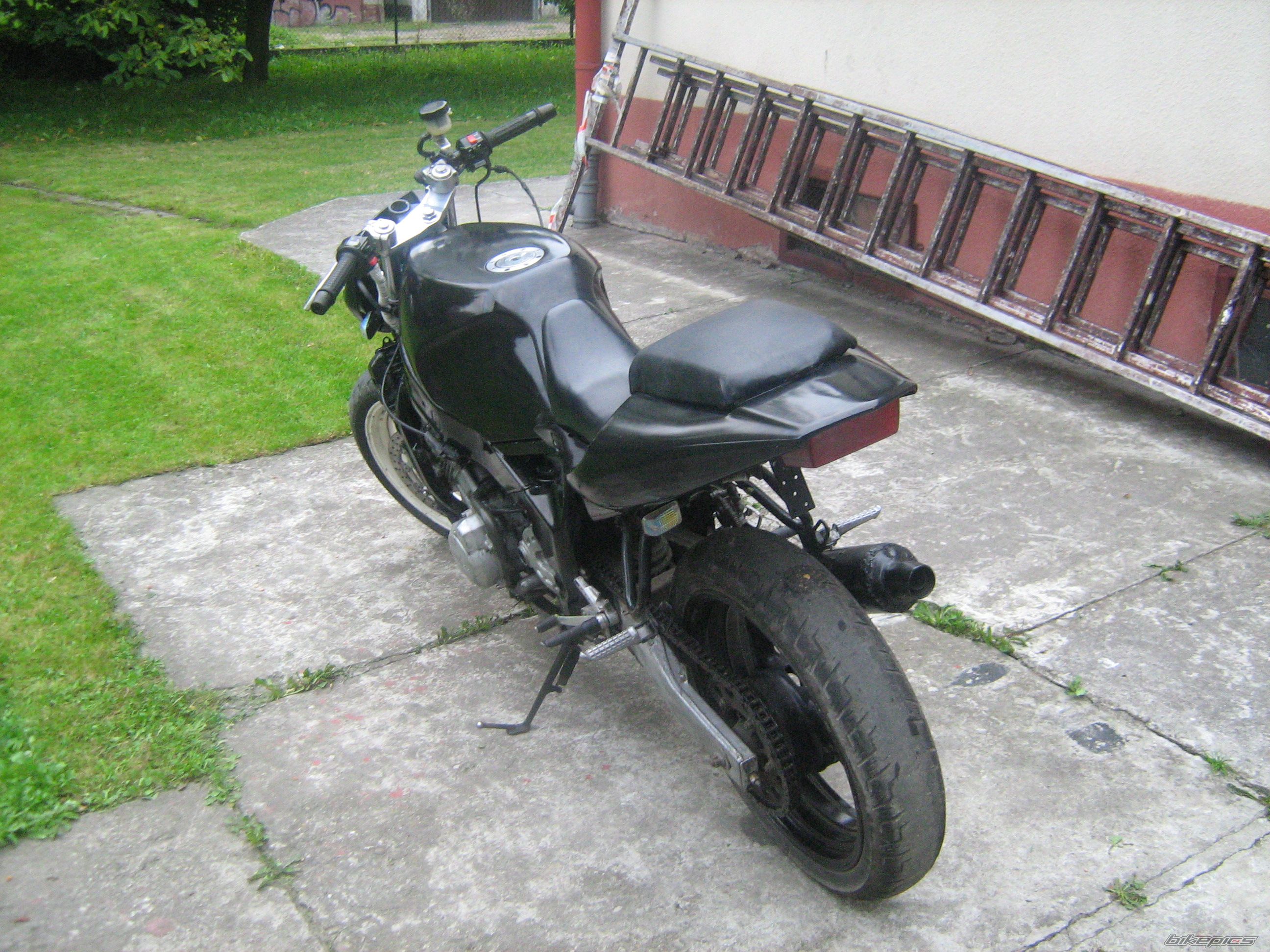 Photo 1841851