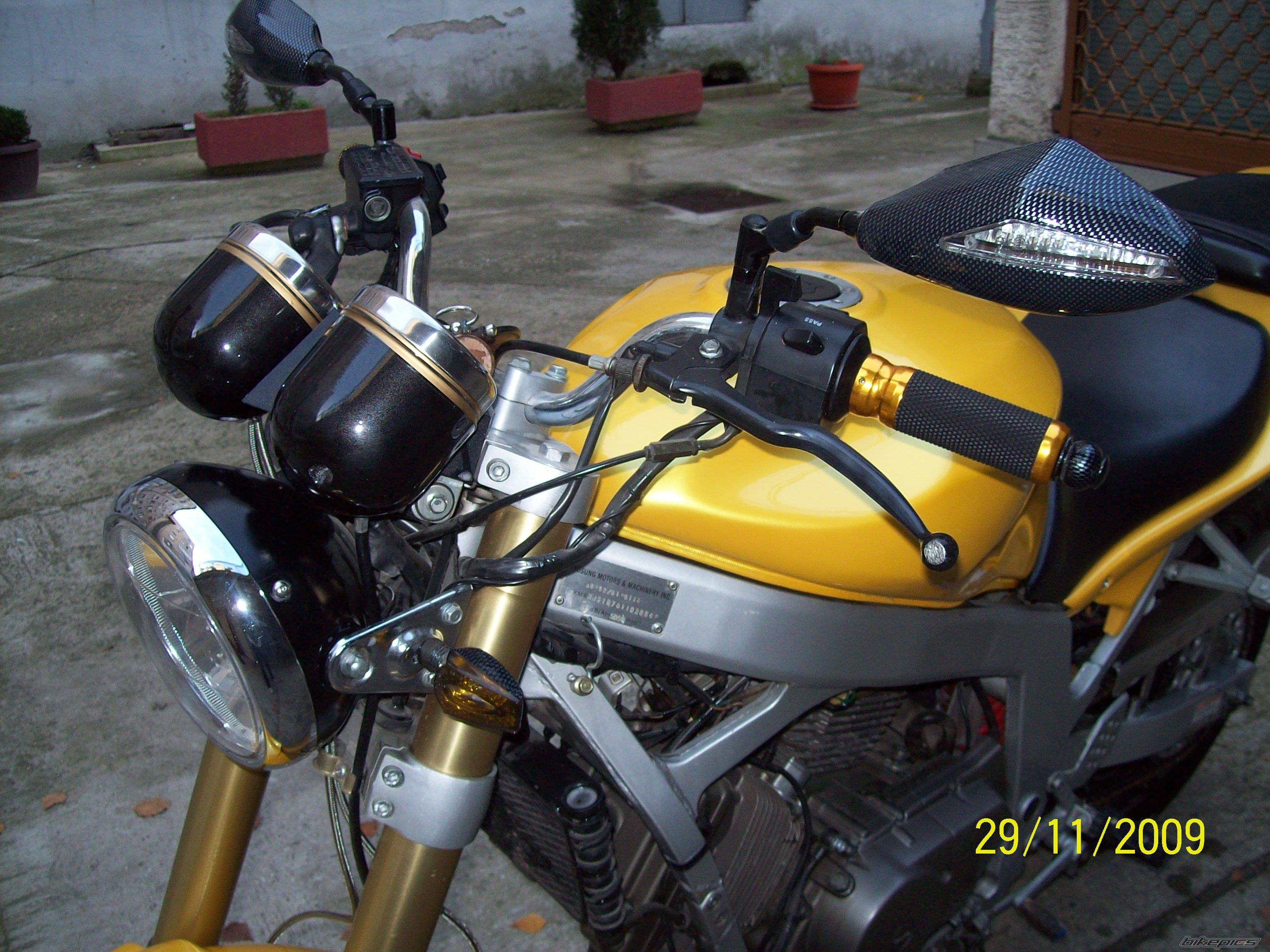 Photo 1842011