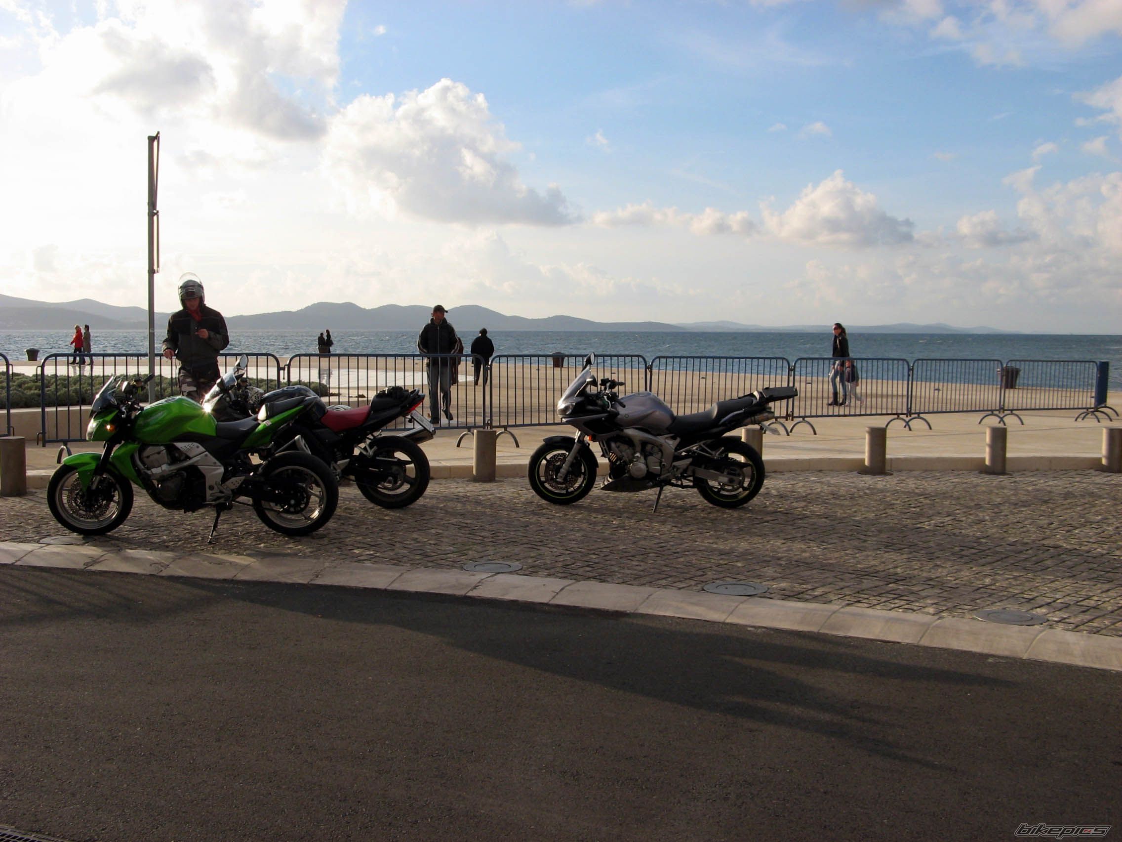 Photo 1842141