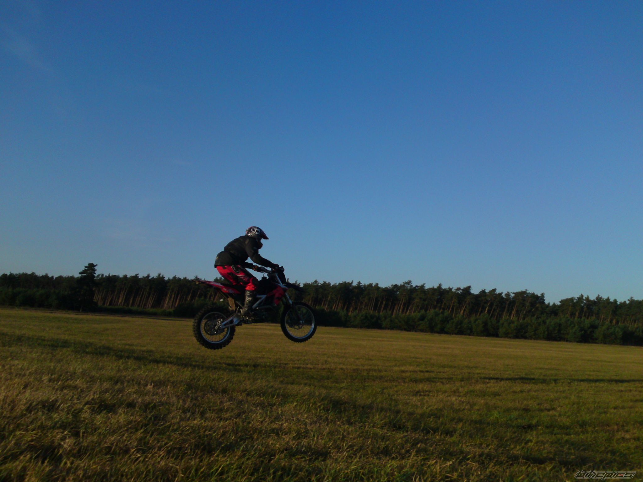 Photo 1842220
