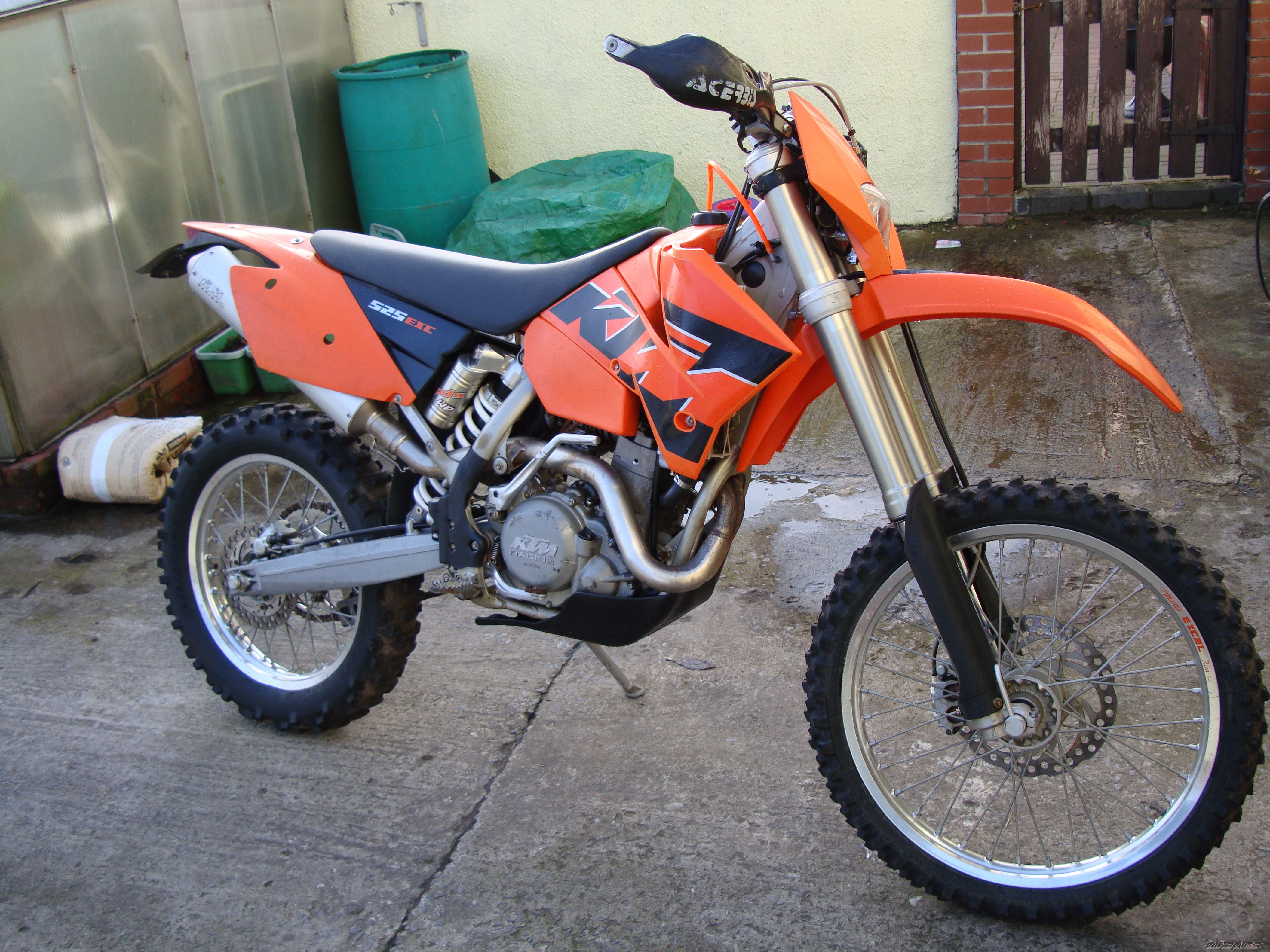 Photo 1842259