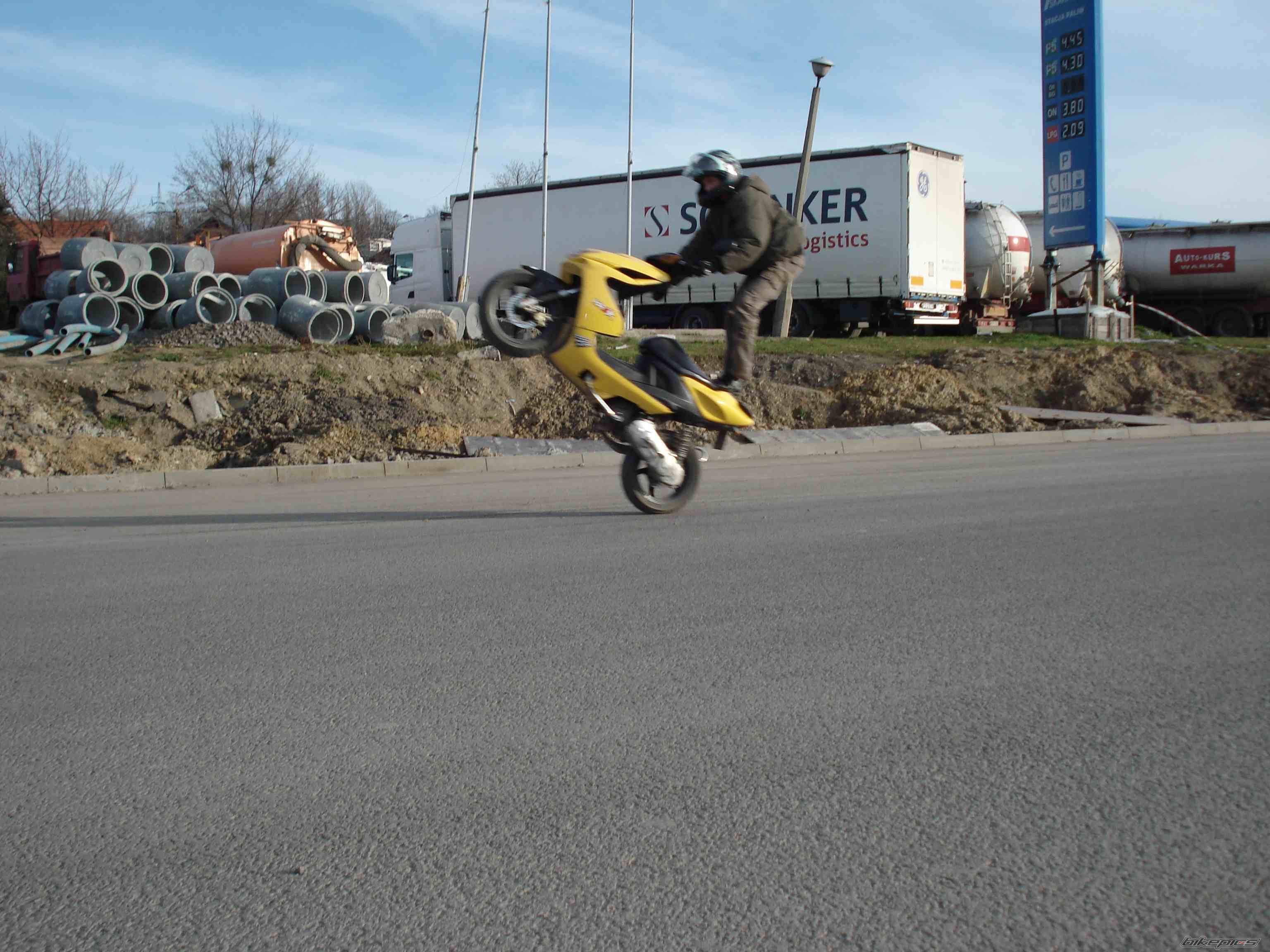 Photo 1842405