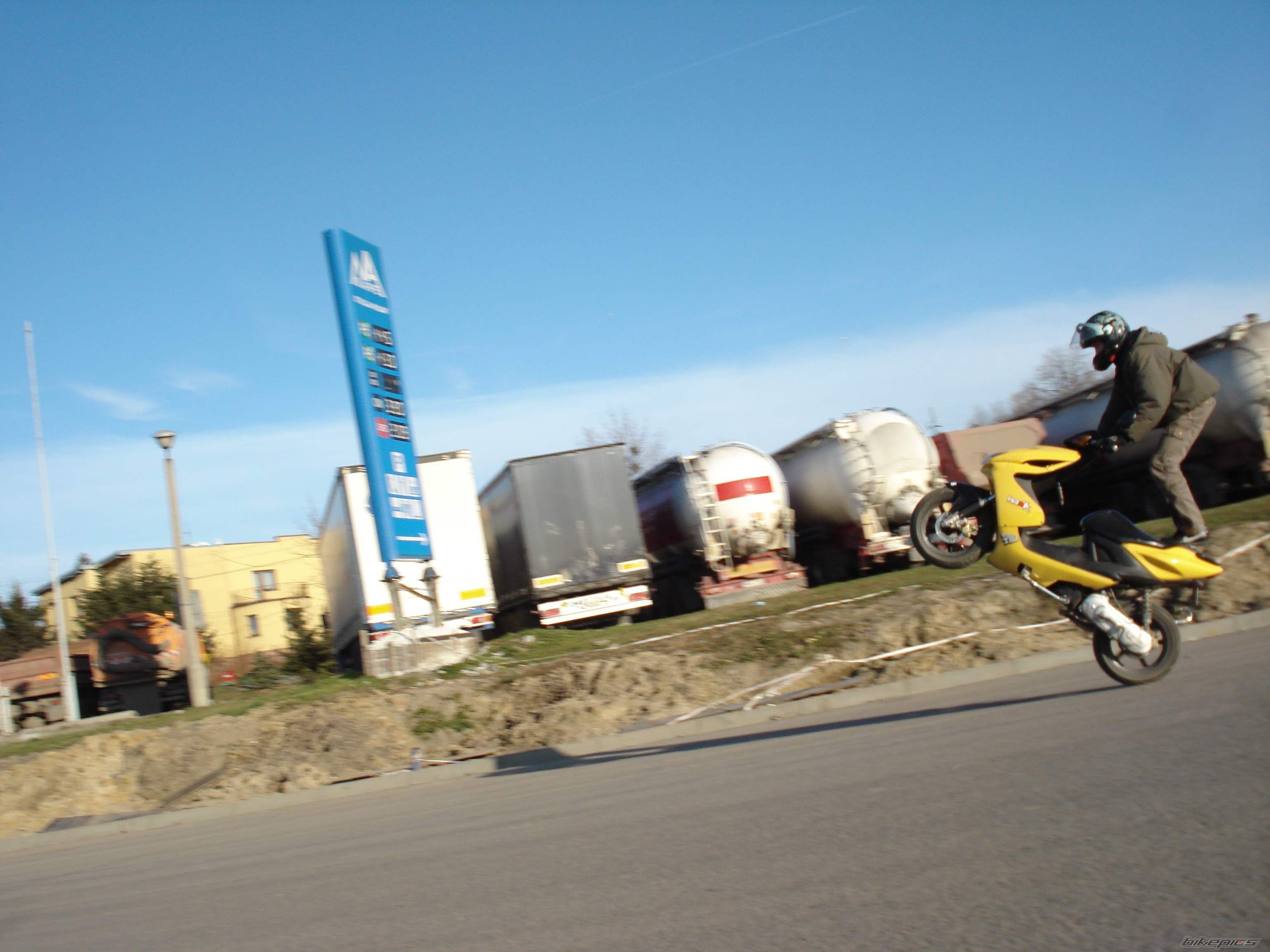 Photo 1842421