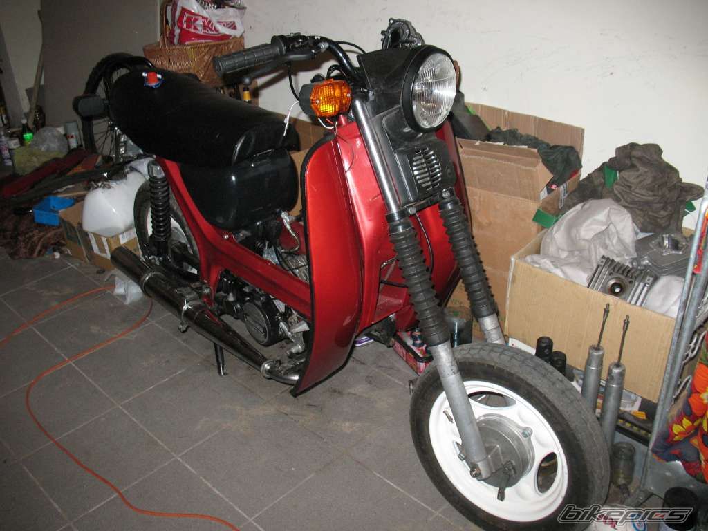 Photo 1842430