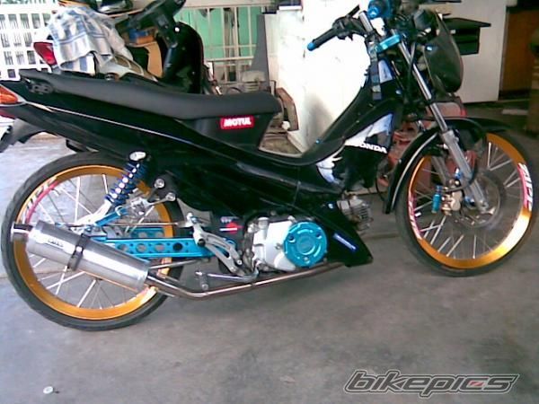 Photo 1842688