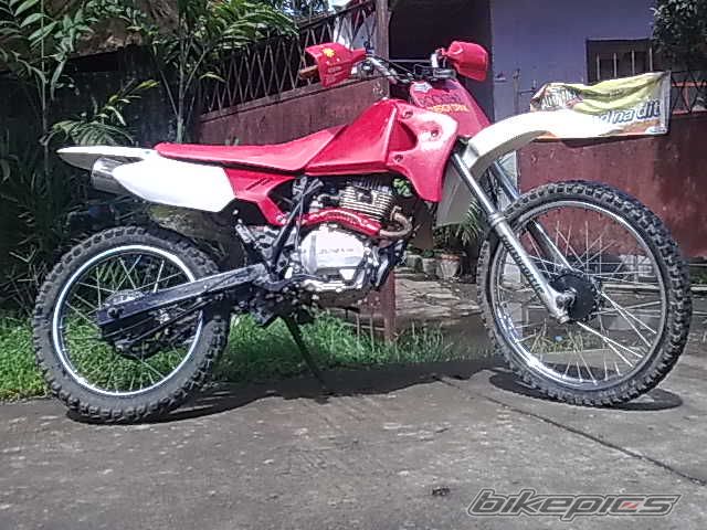 Photo 1842707