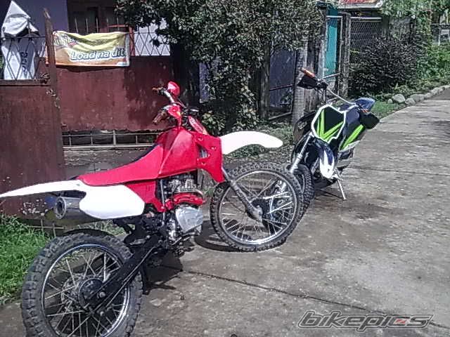Photo 1842711