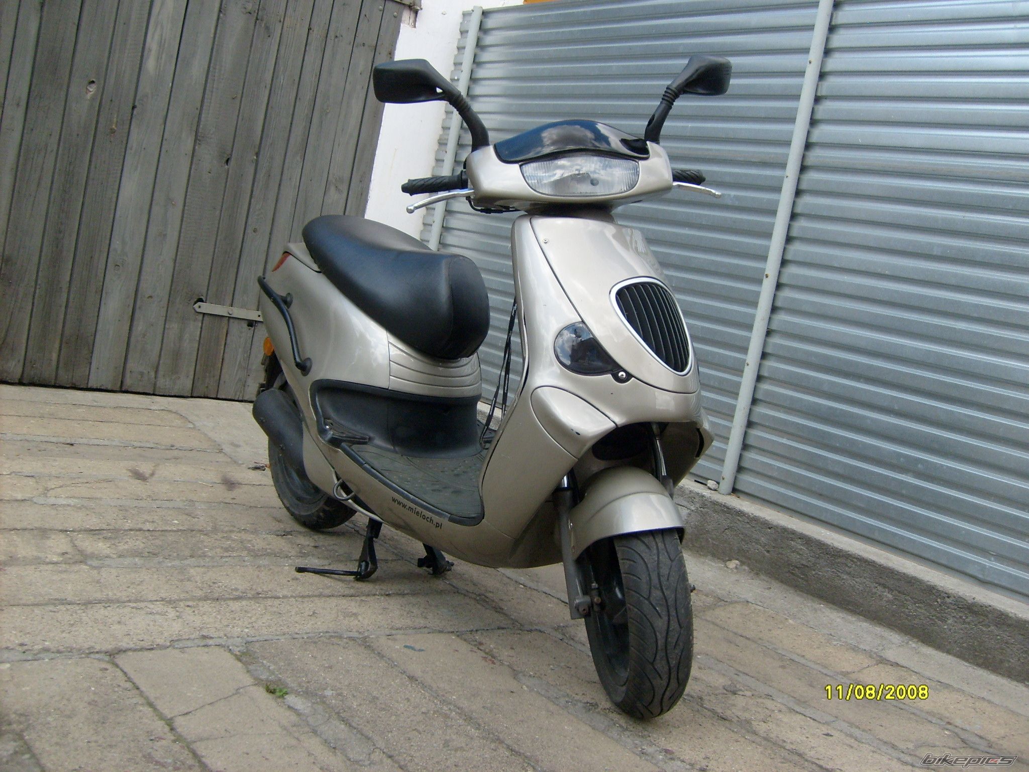 Photo 1842942