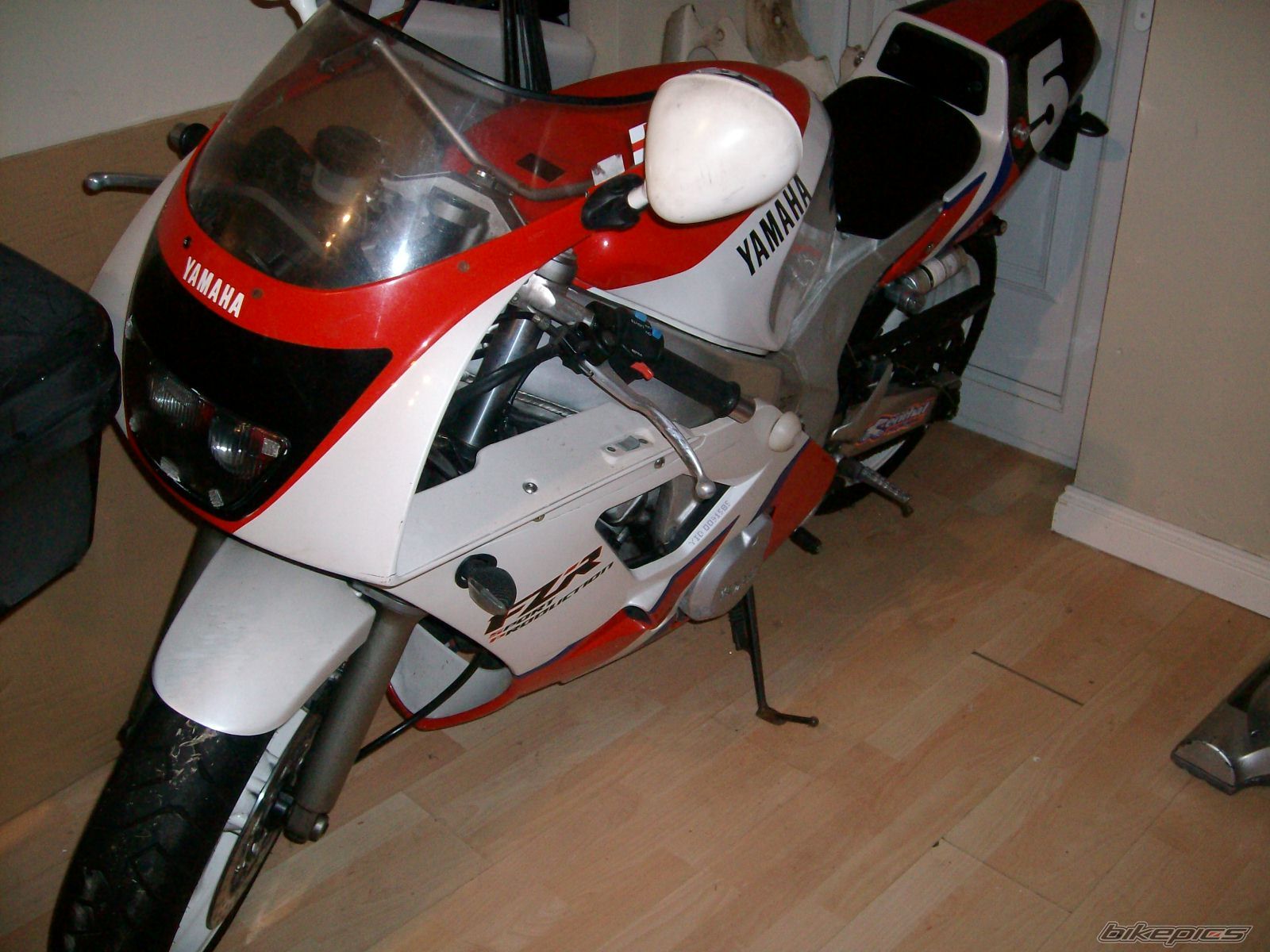 Photo 1843144