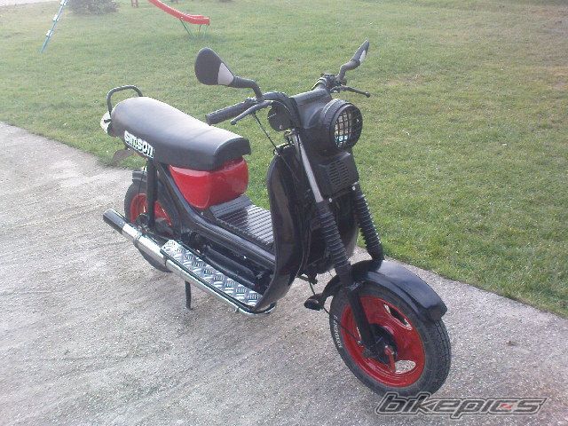 Photo 1843192