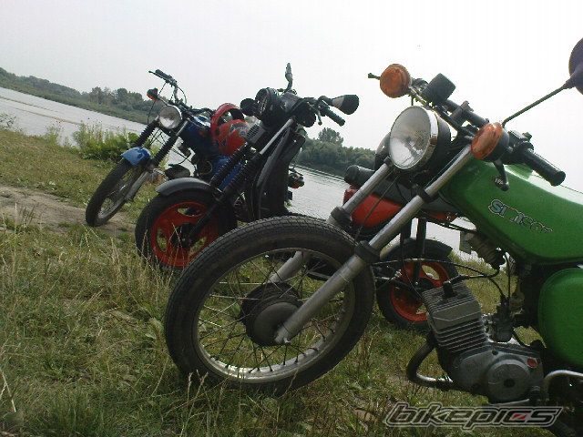 Photo 1843206