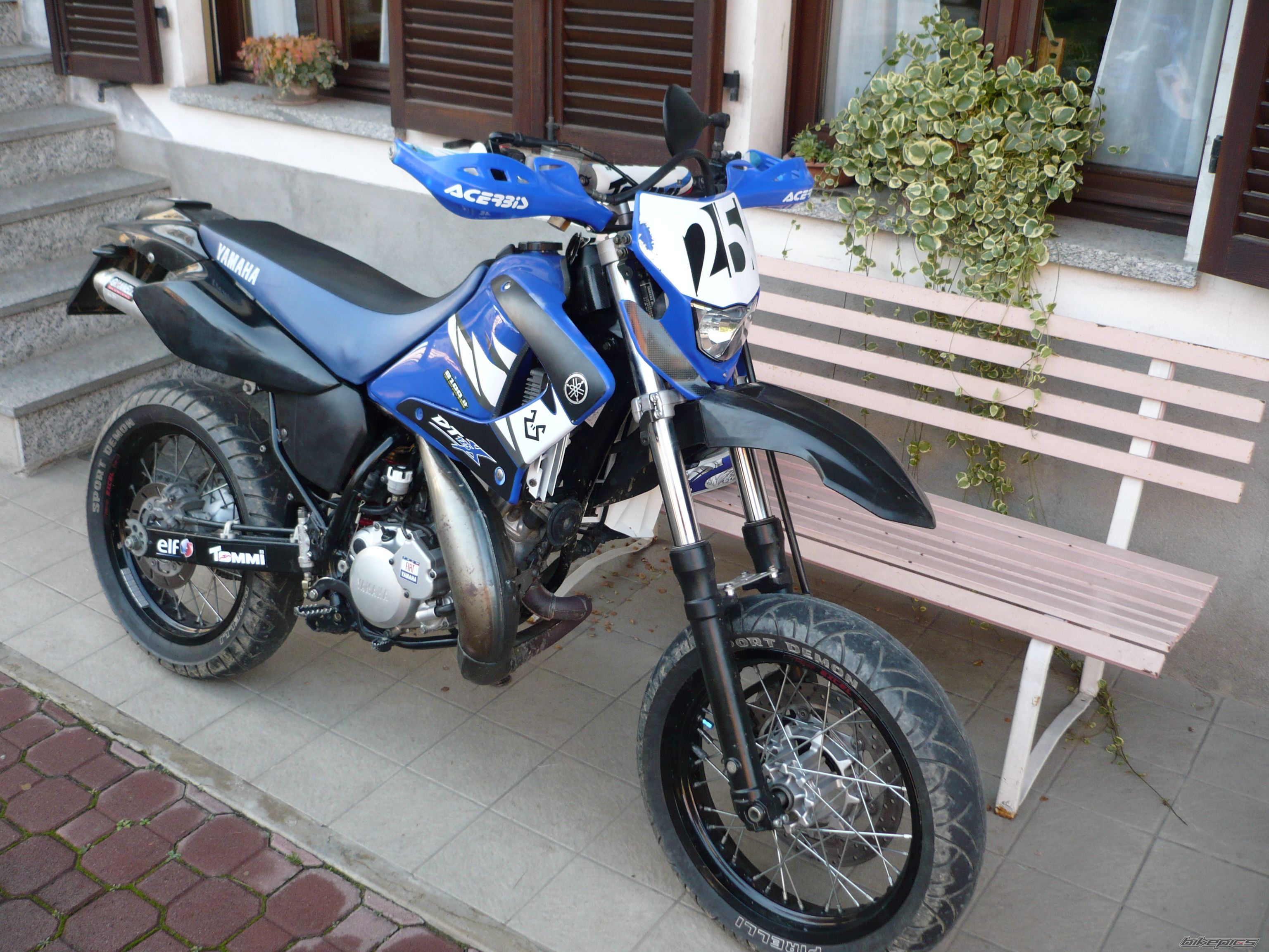 Photo 1843732