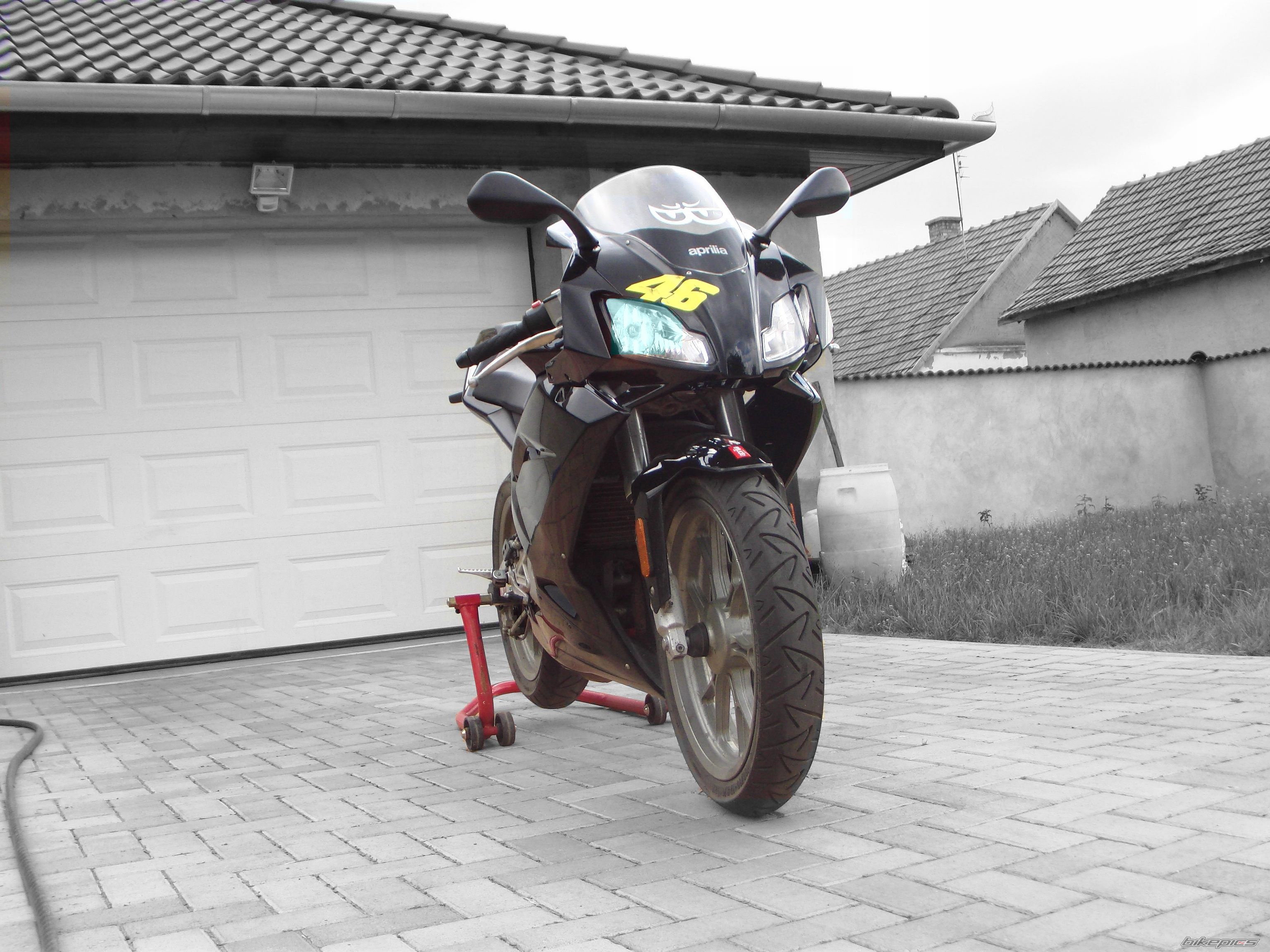 Photo 1843935
