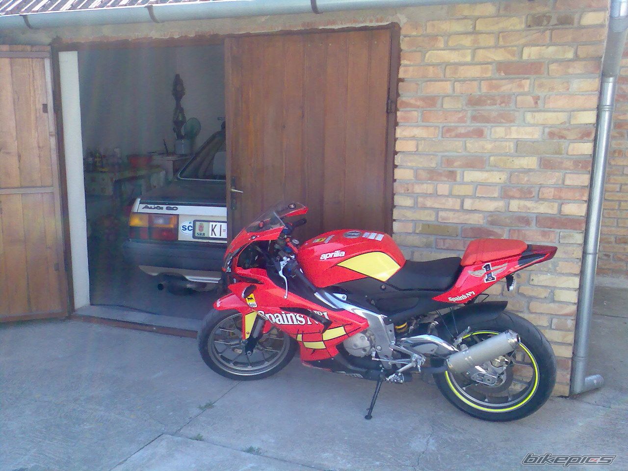 Photo 1844092