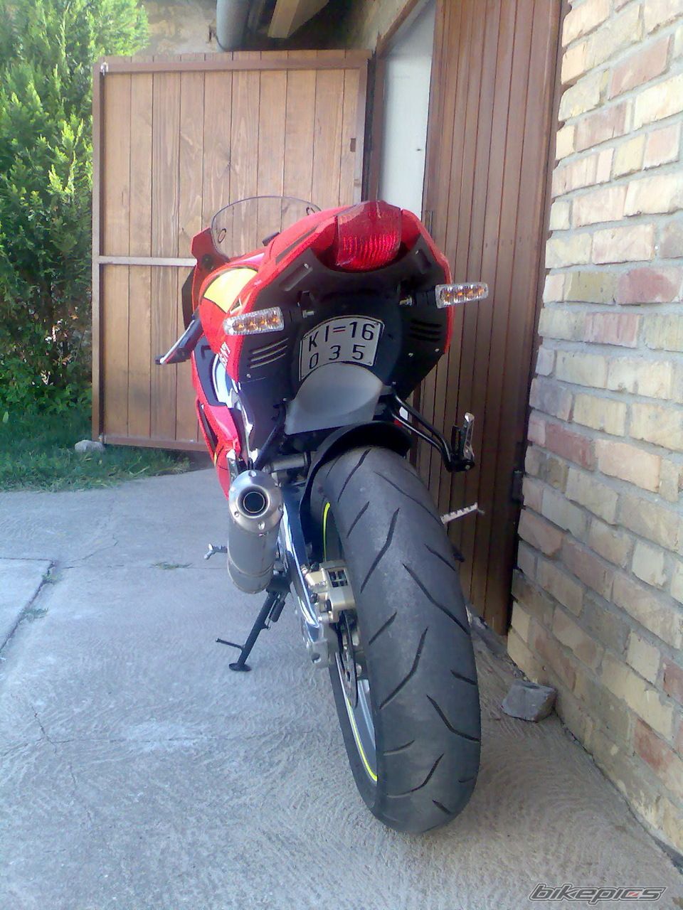 Photo 1844096