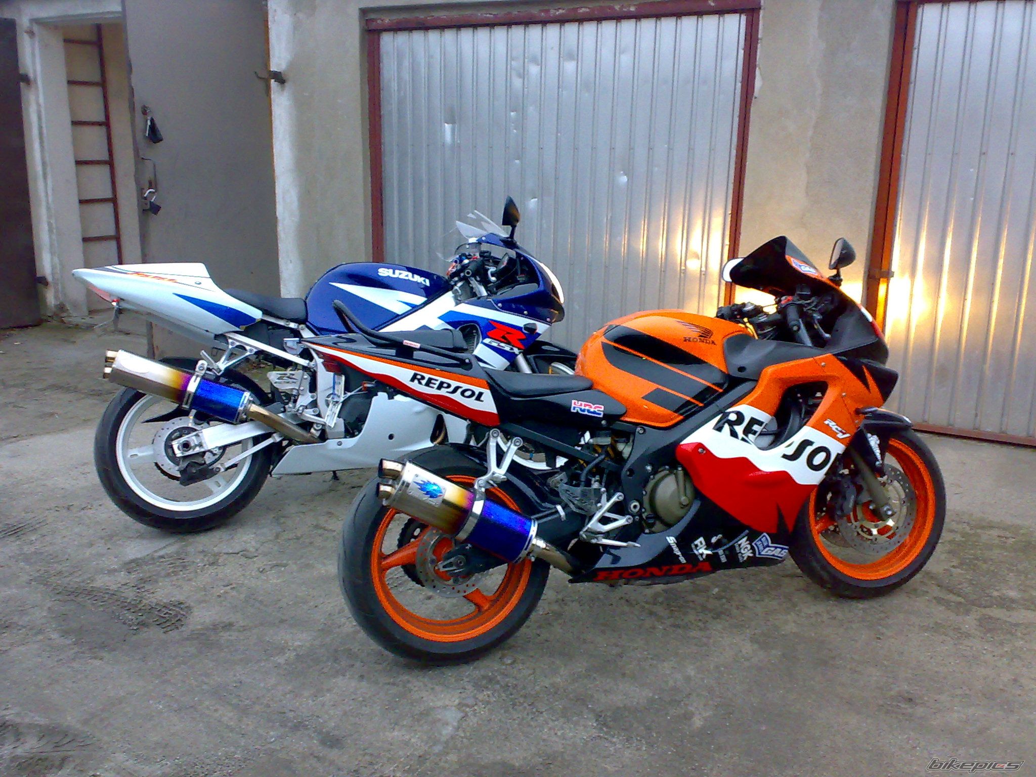 Photo 1844104