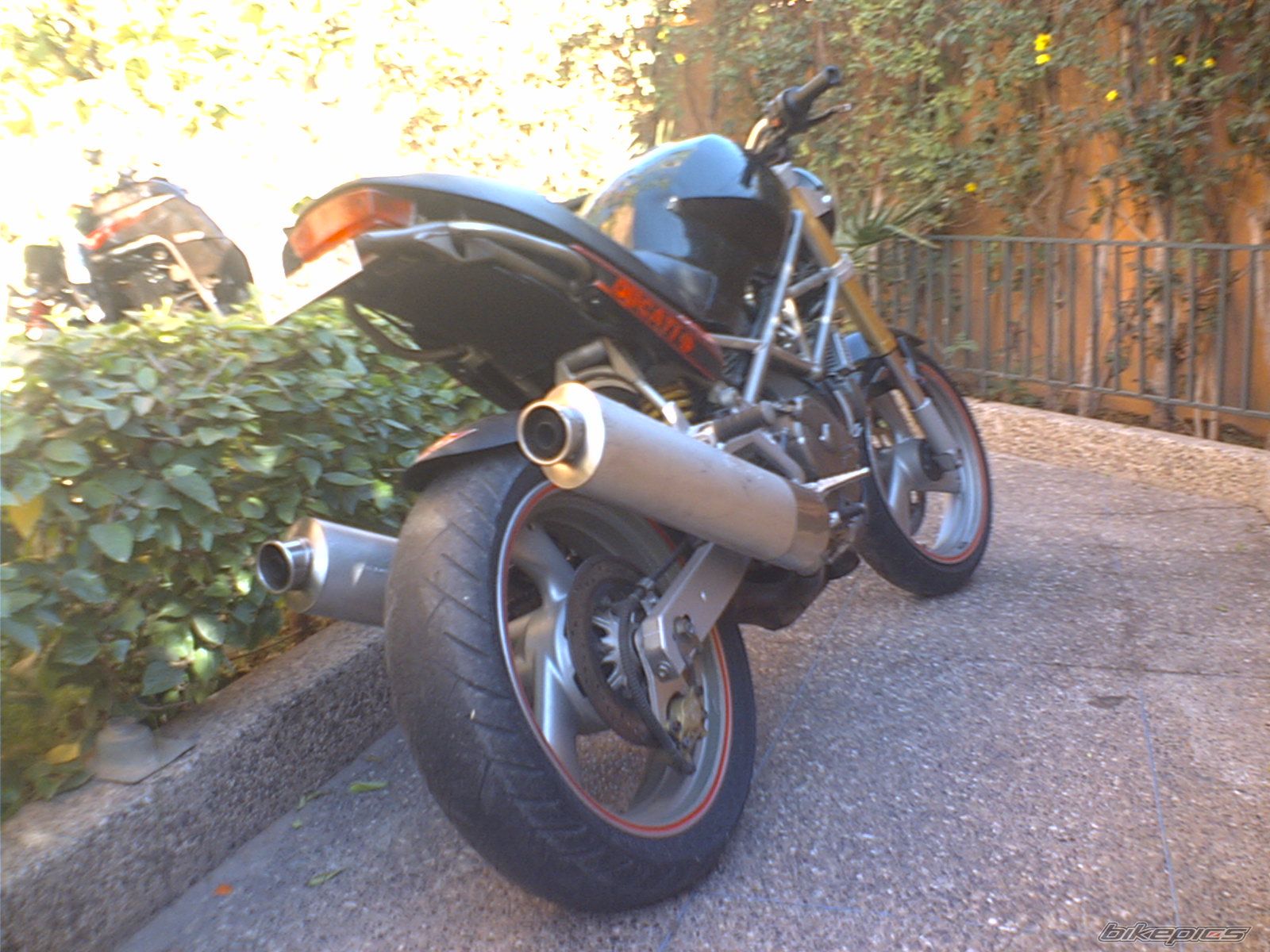 Photo 1844170