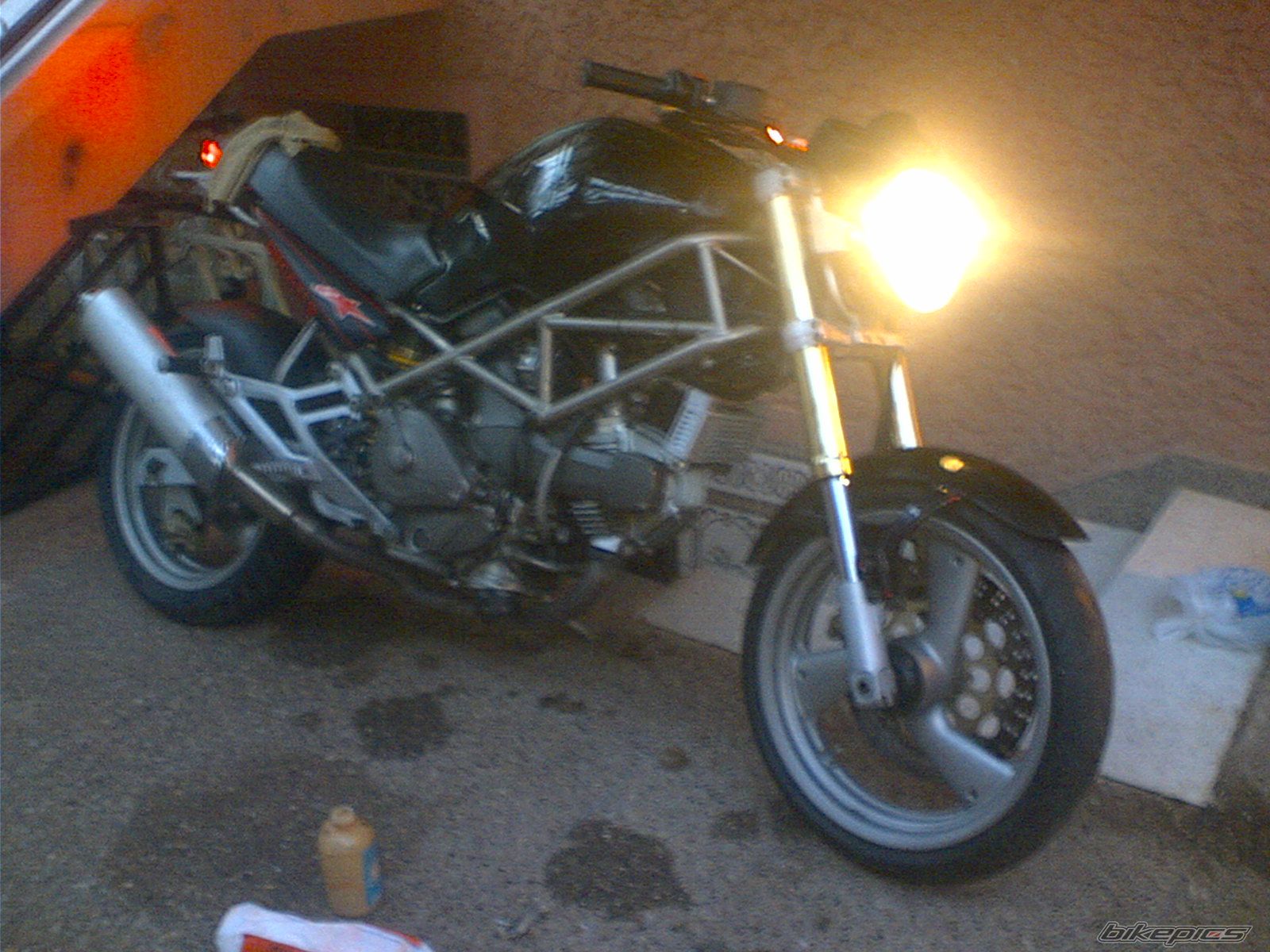 Photo 1844176