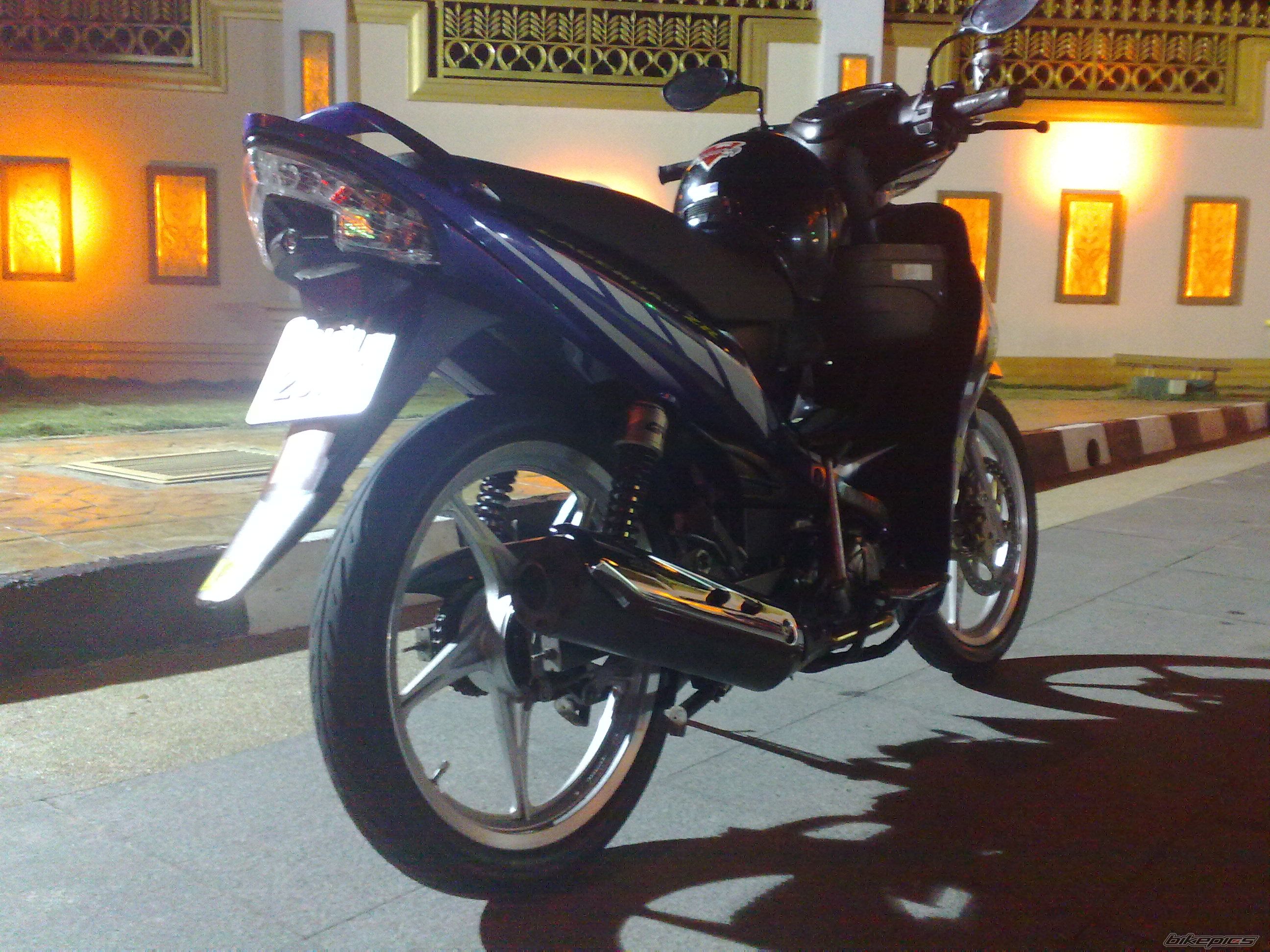 Photo 1844215