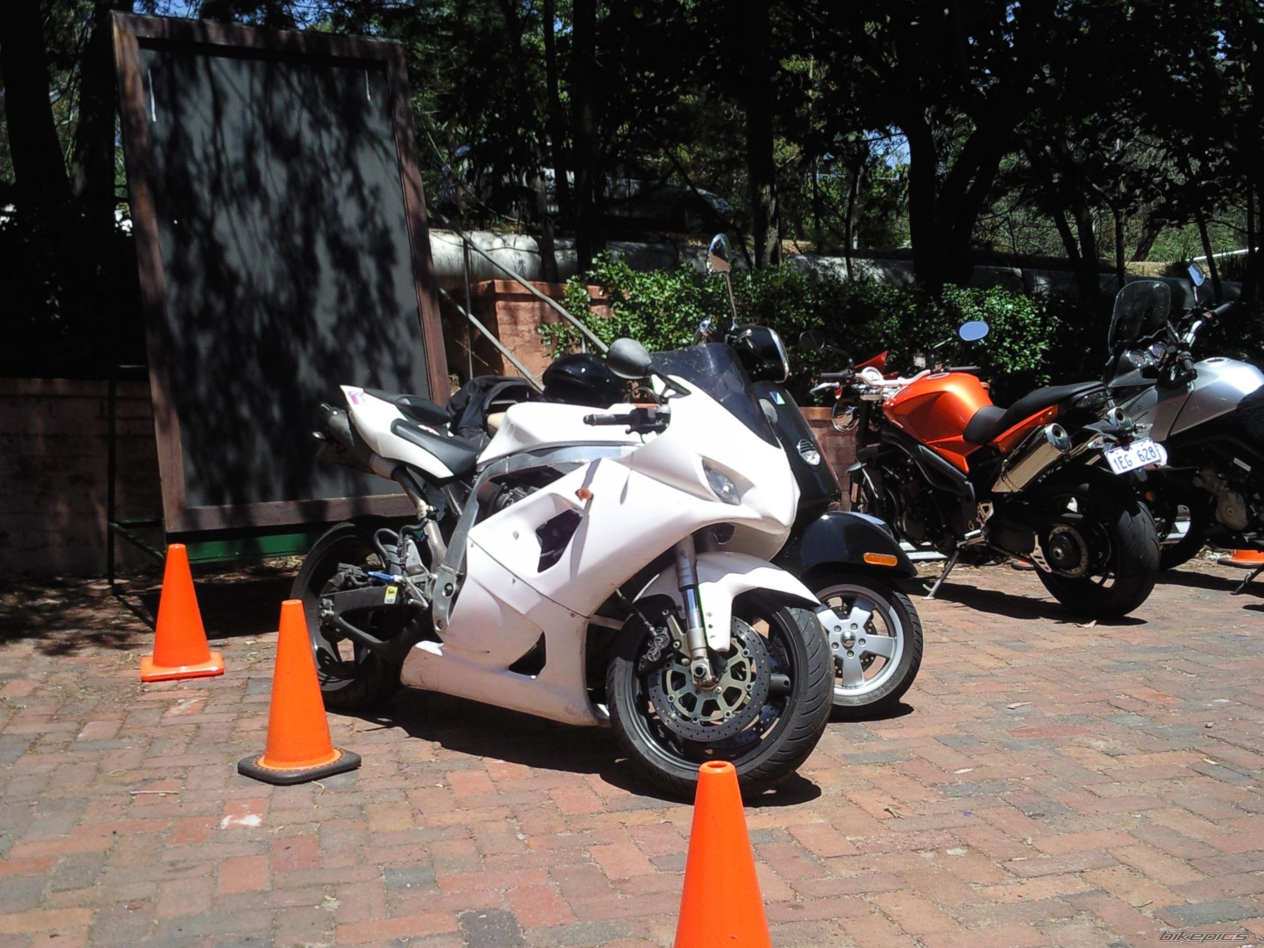 Photo 1844240