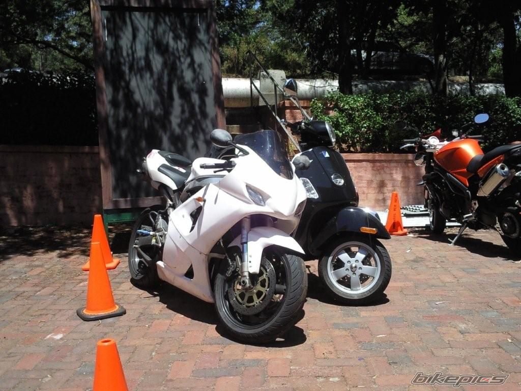 Photo 1844242