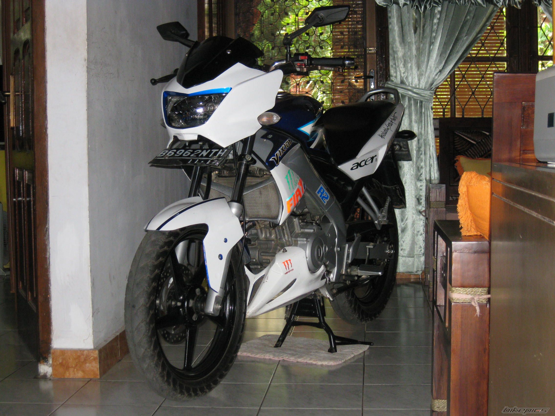 Photo 1844245