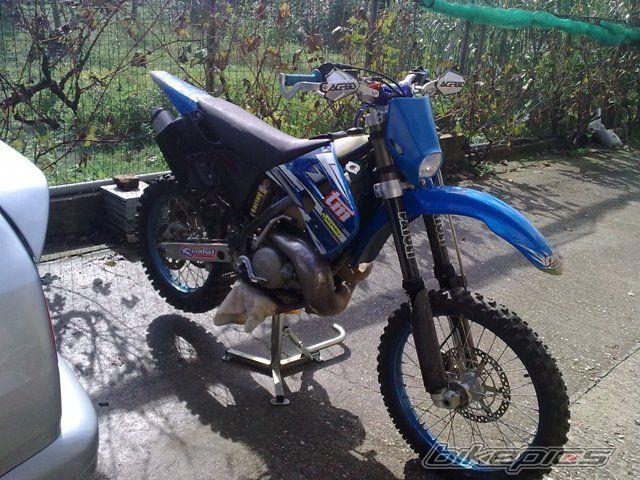 Photo 1844690