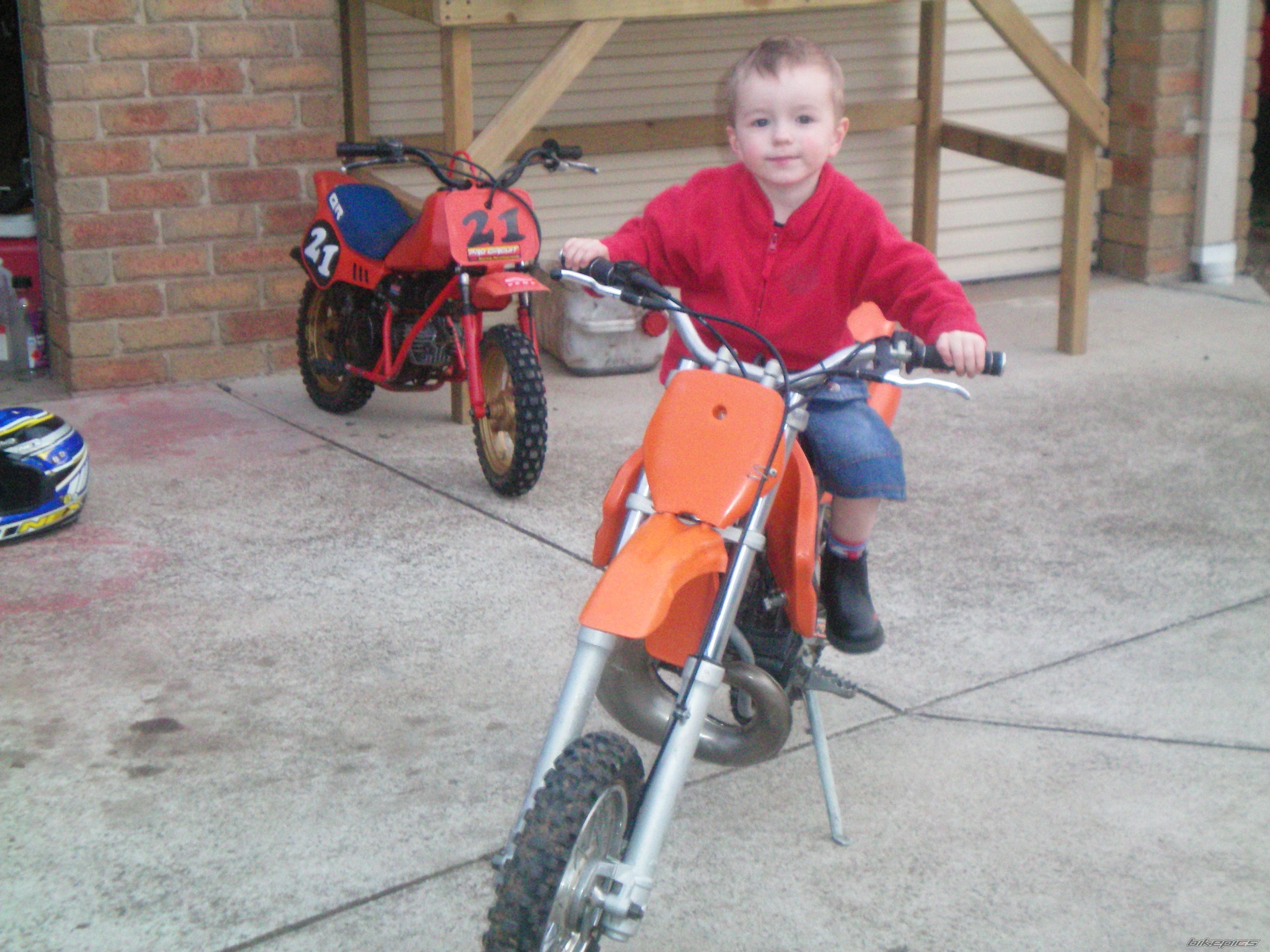 Photo 1845033