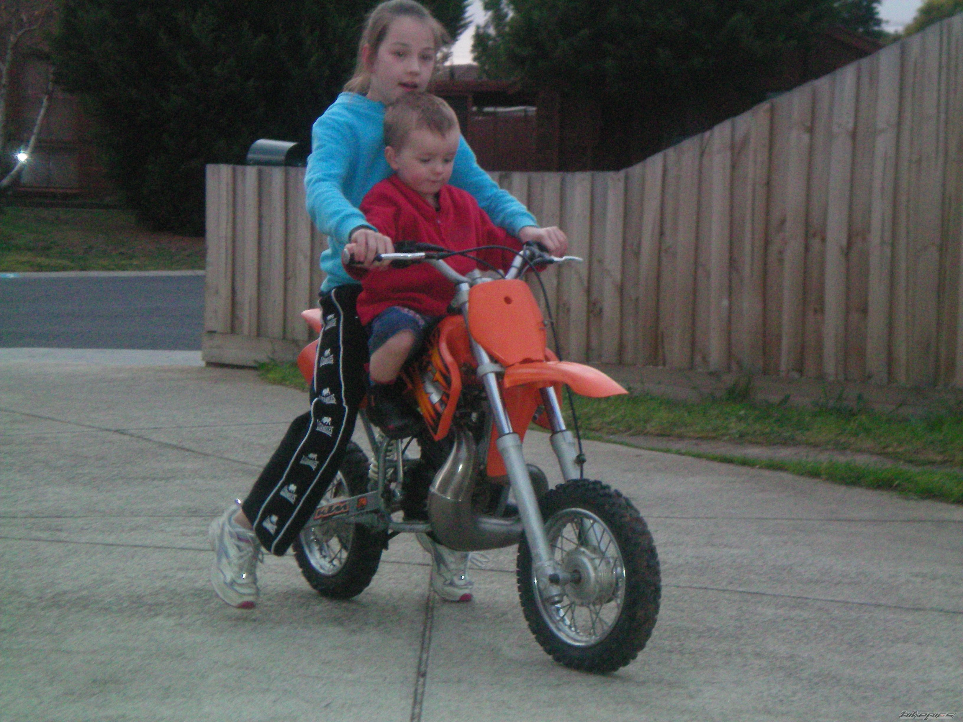 Photo 1845035