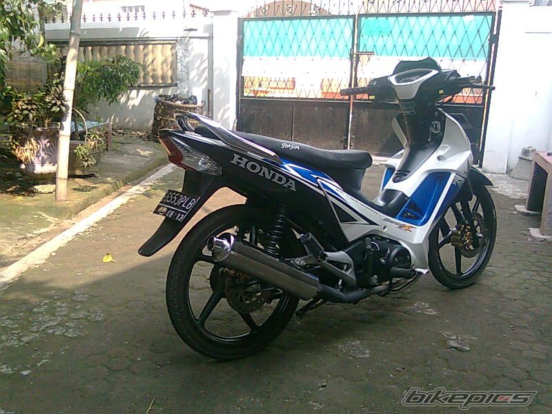 Photo 1845043