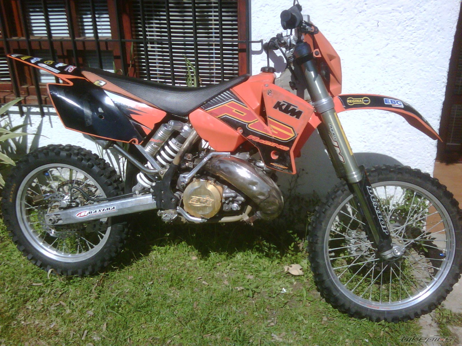 Photo 1845198