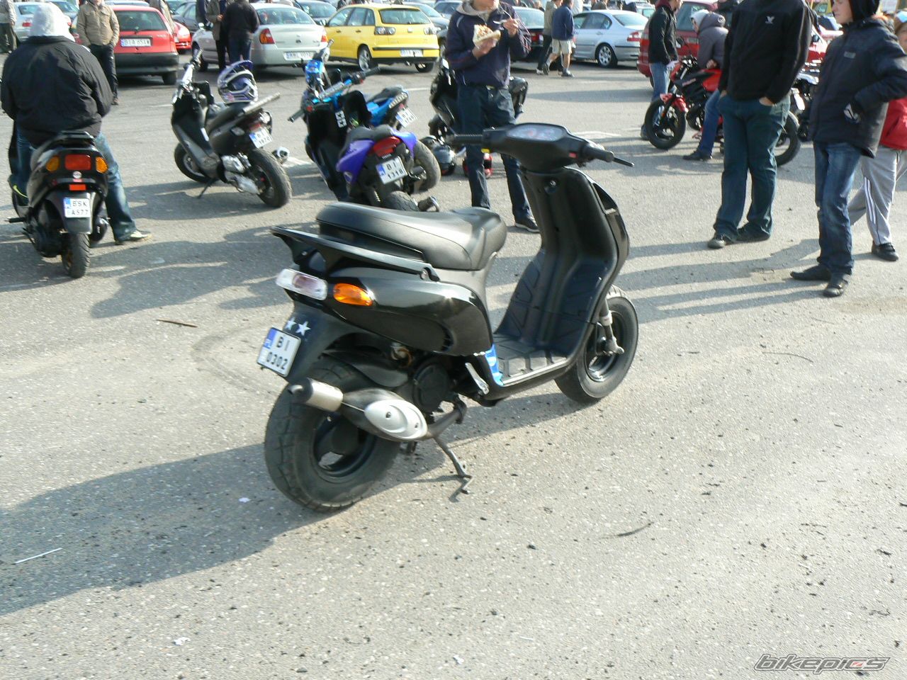 Photo 1845378