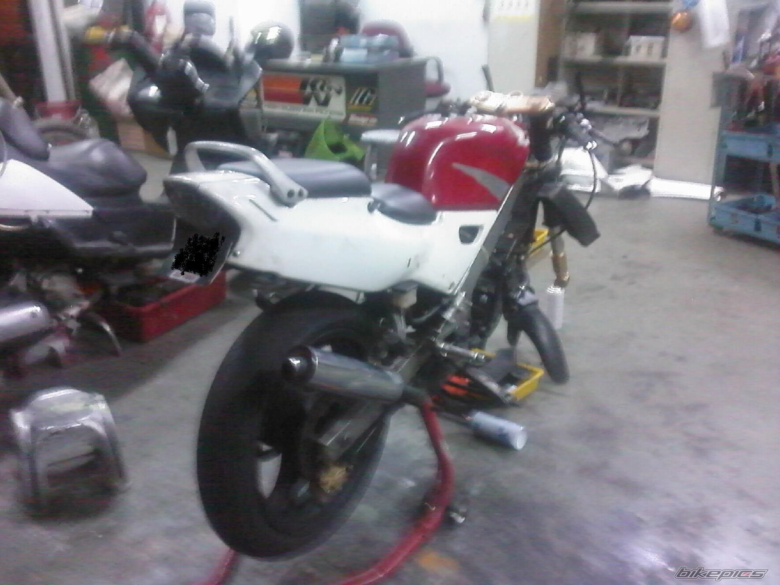 Photo 1845628