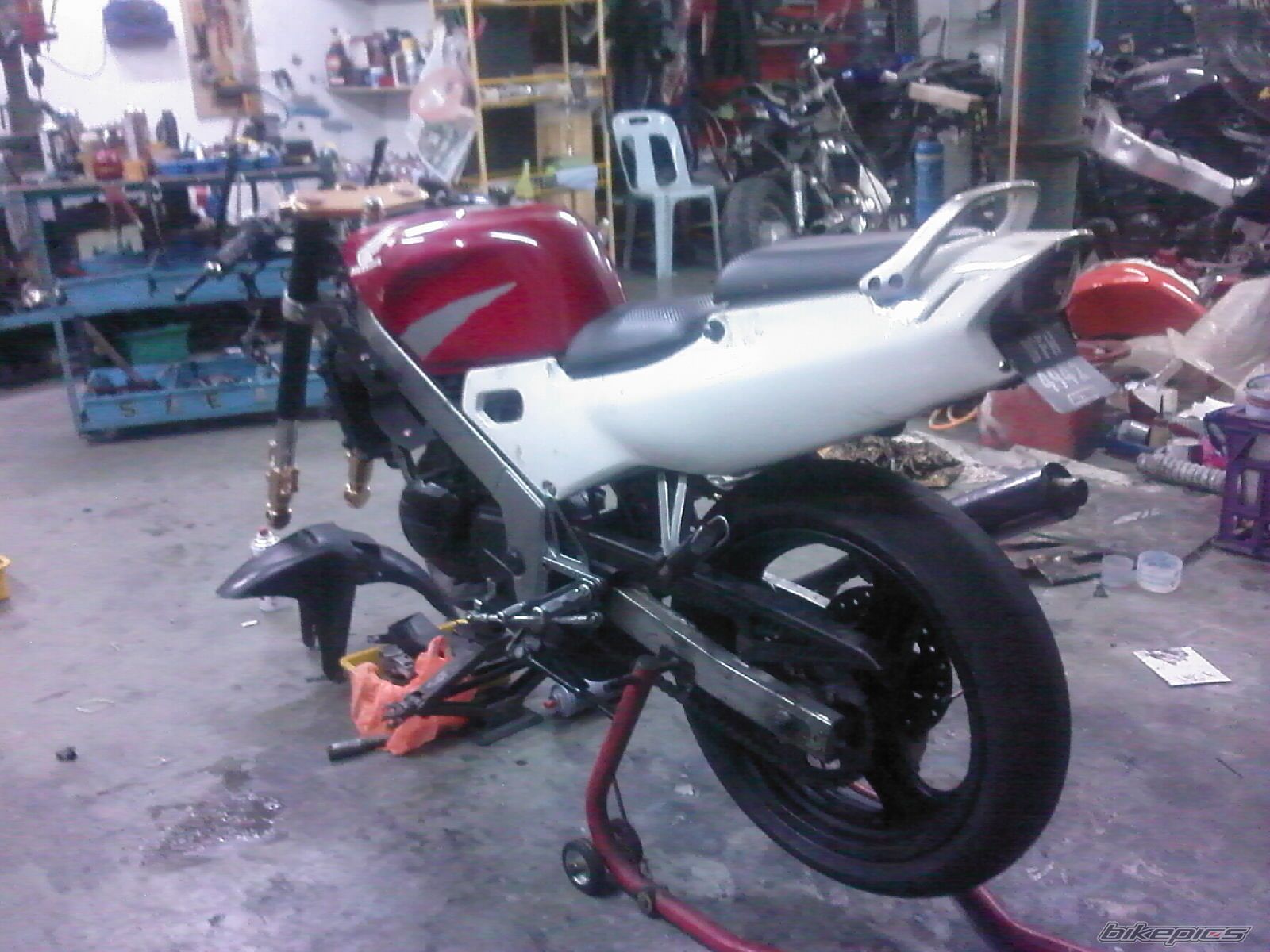 Photo 1845630