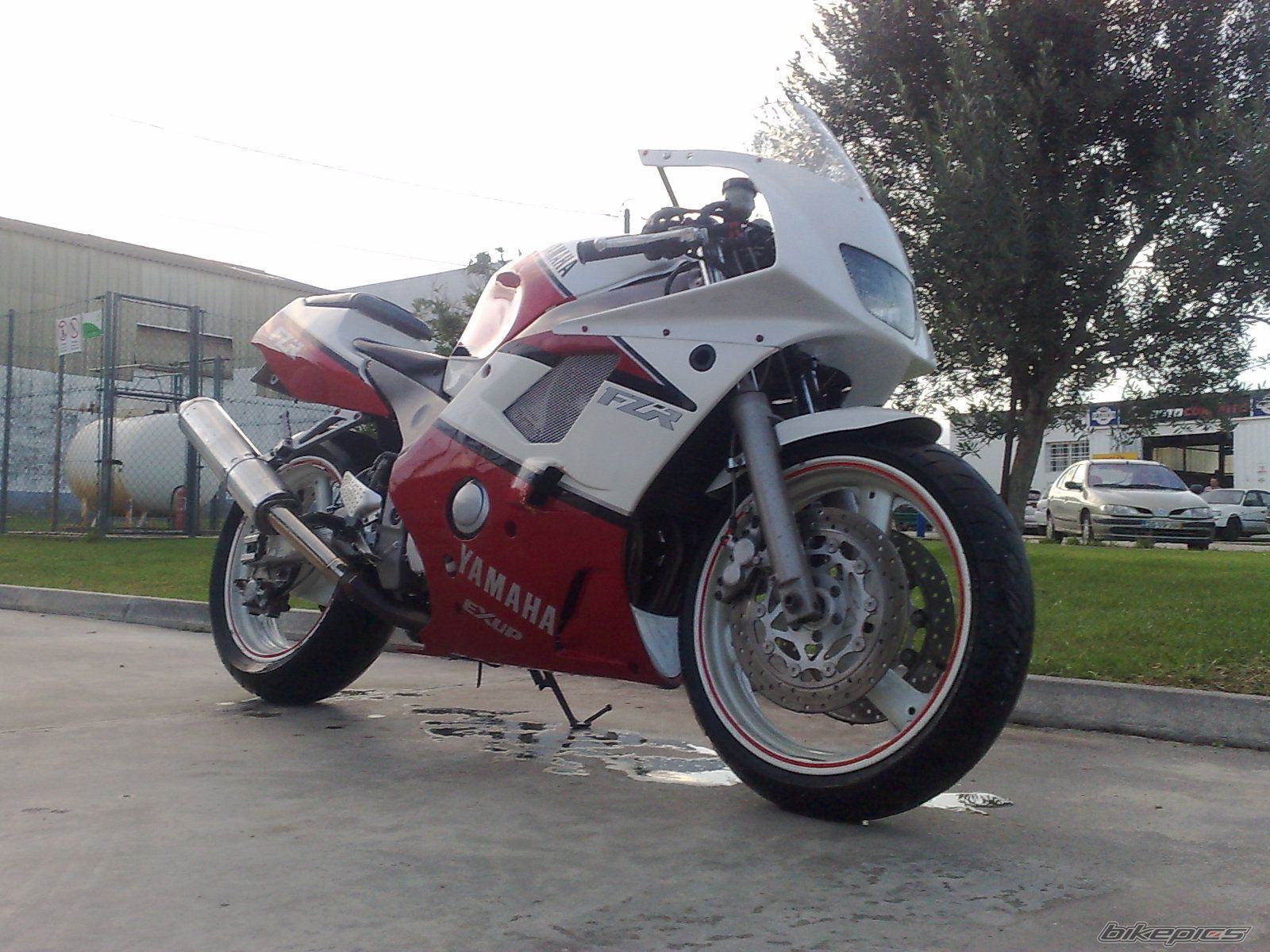 Photo 1845738
