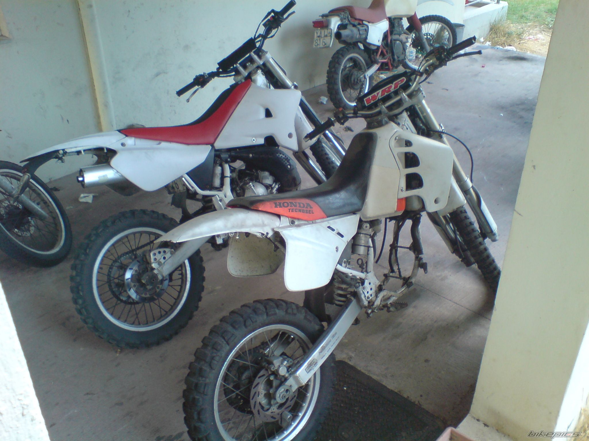Photo 1845824