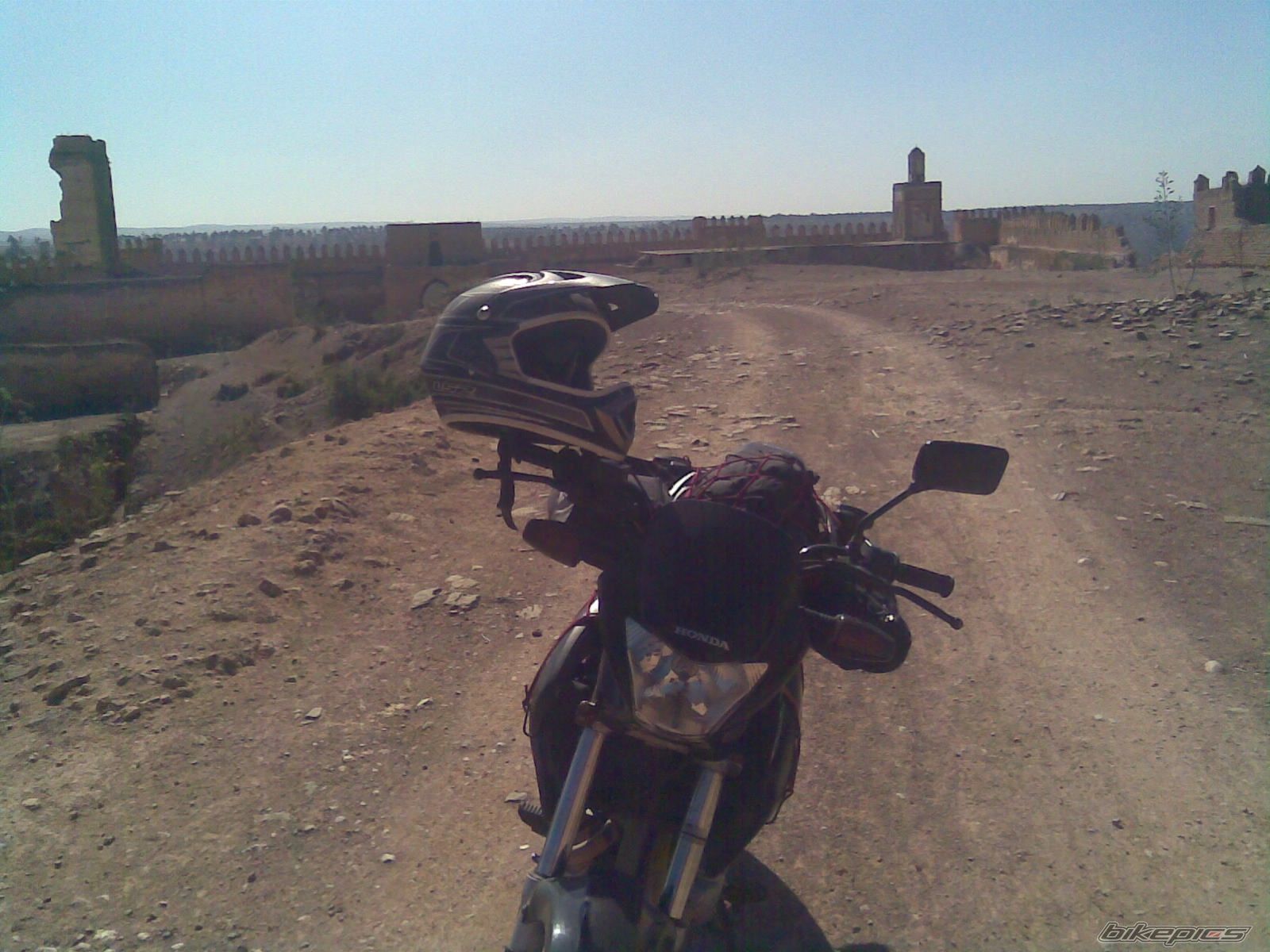 Photo 1845878