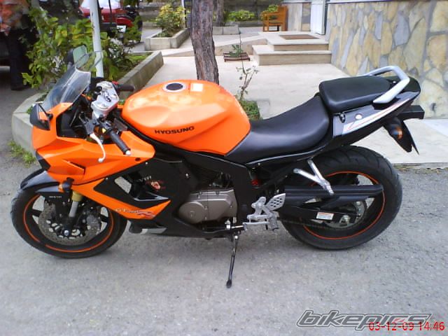 Photo 1846232
