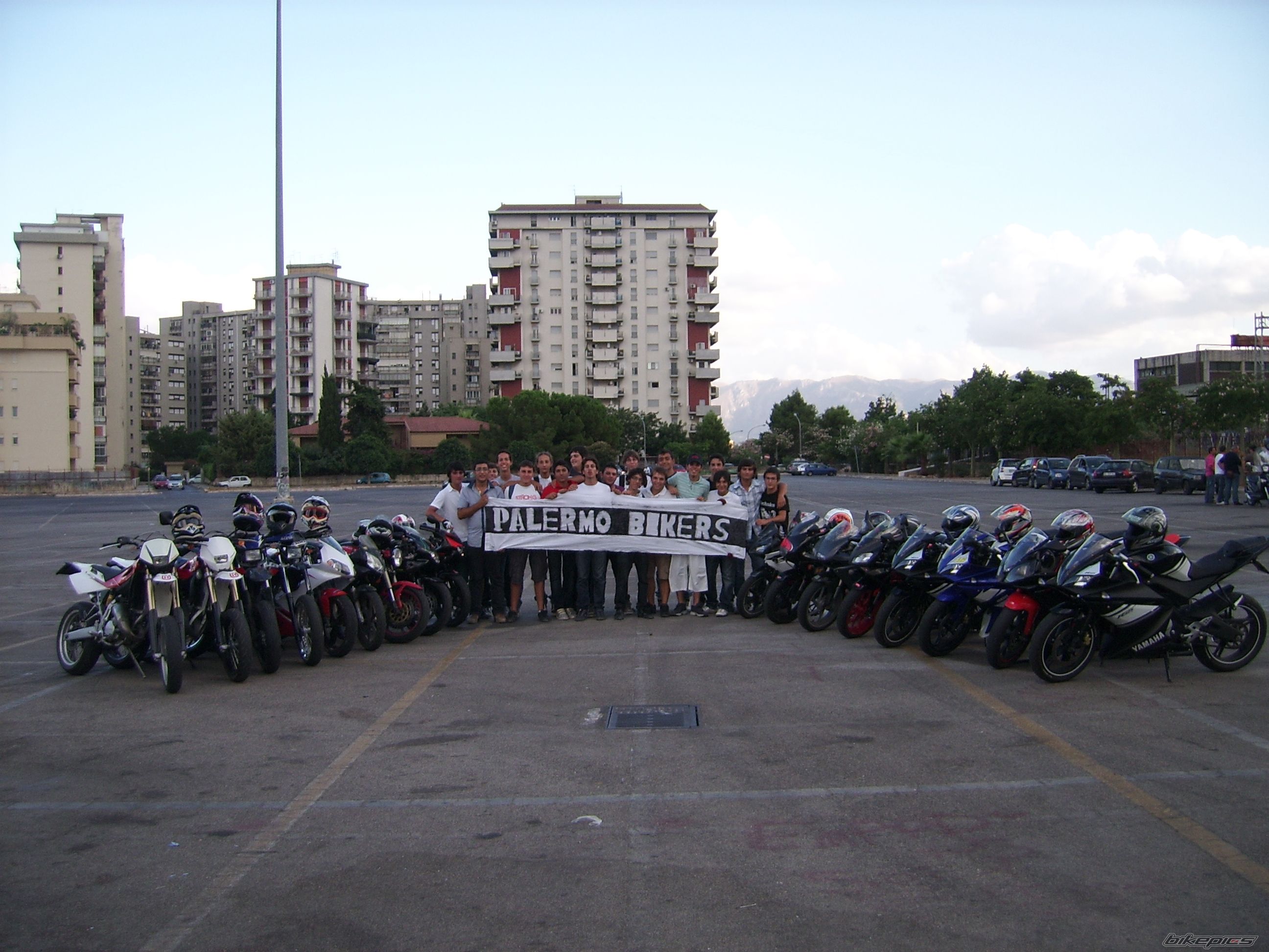 Photo 1846248