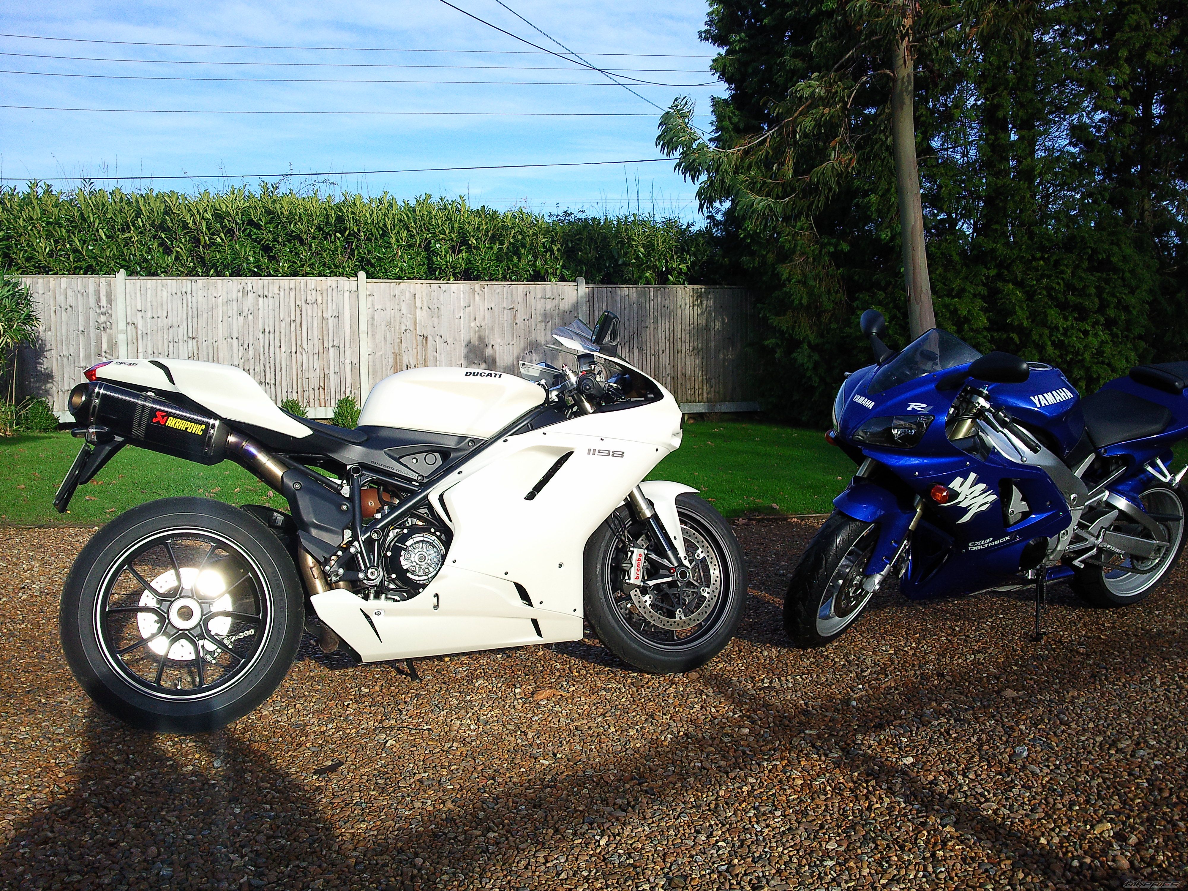 Photo 1846643