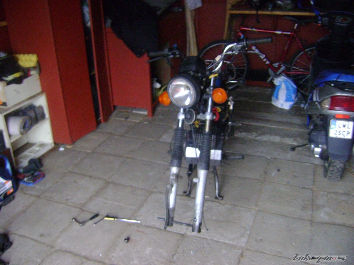 Photo 1846690
